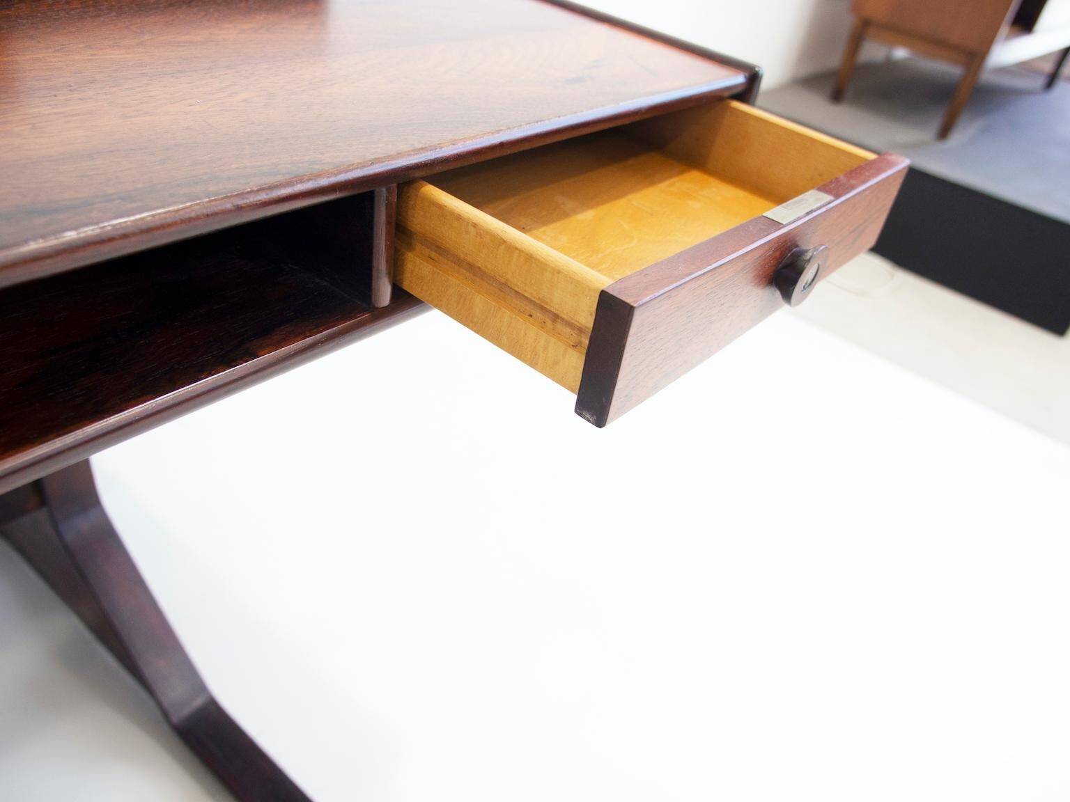 Modern mid-century wooden desk by Gianfranco Frattini for Bernini