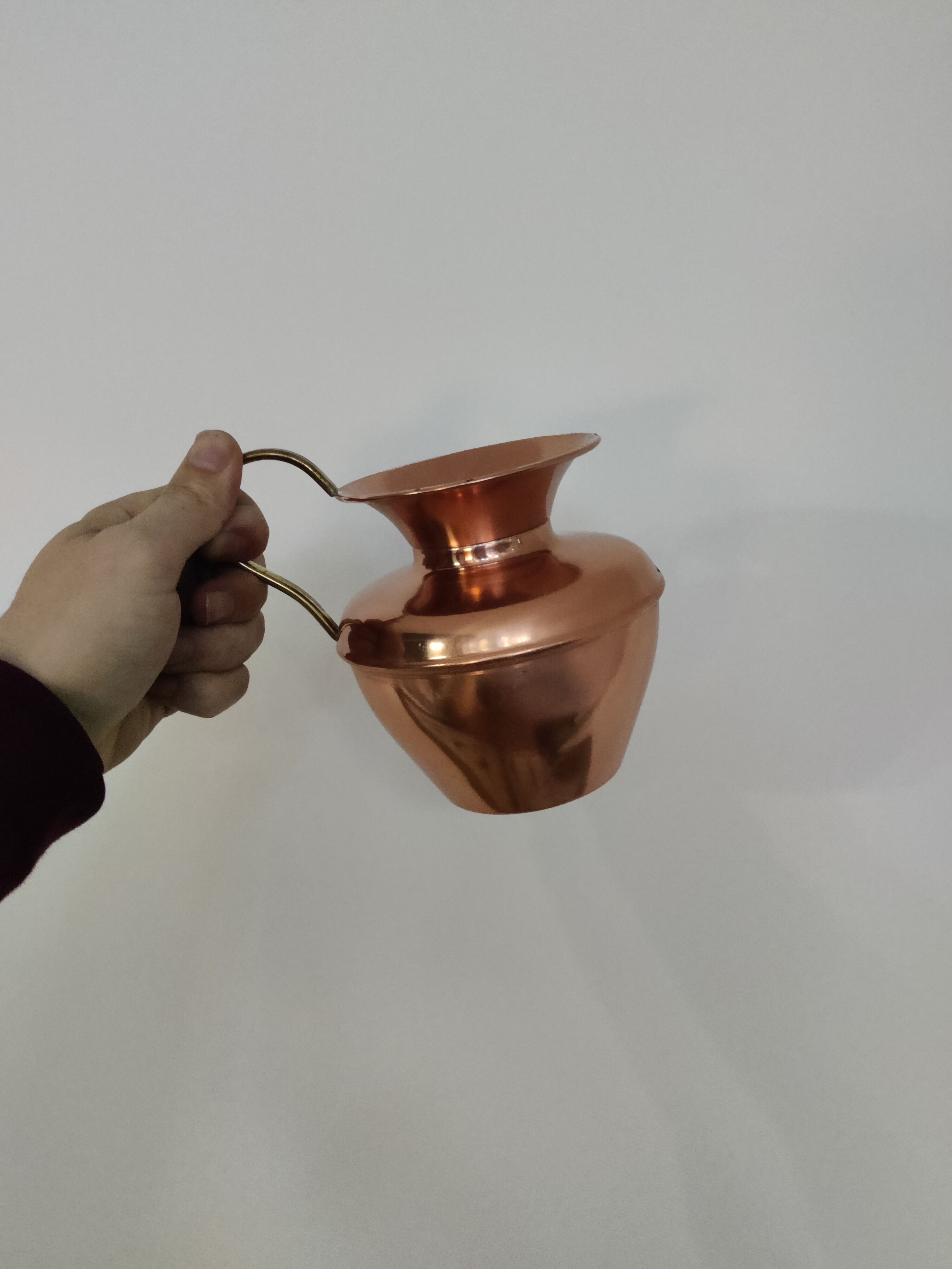 Vase en cuivre
