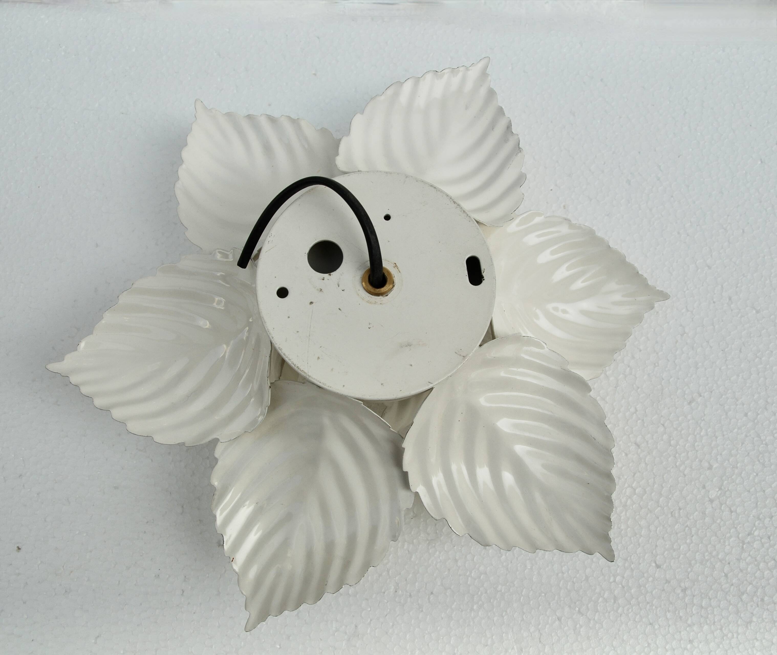 White flower wall light in metal Masca Italy 1970s