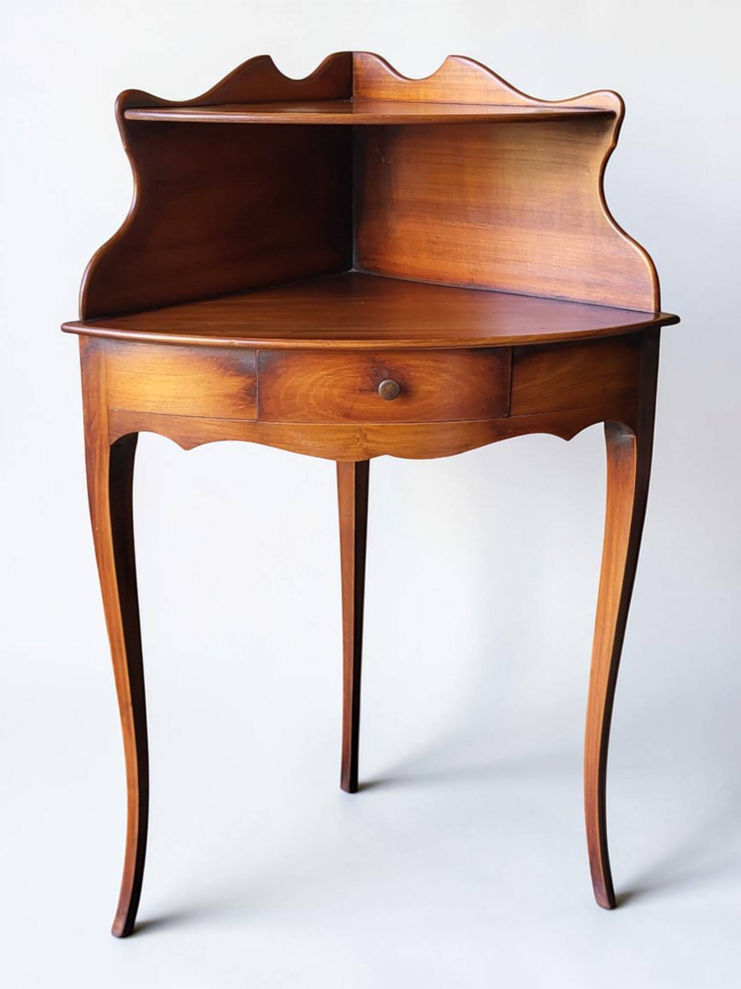 Corner furniture / Wooden corner unit