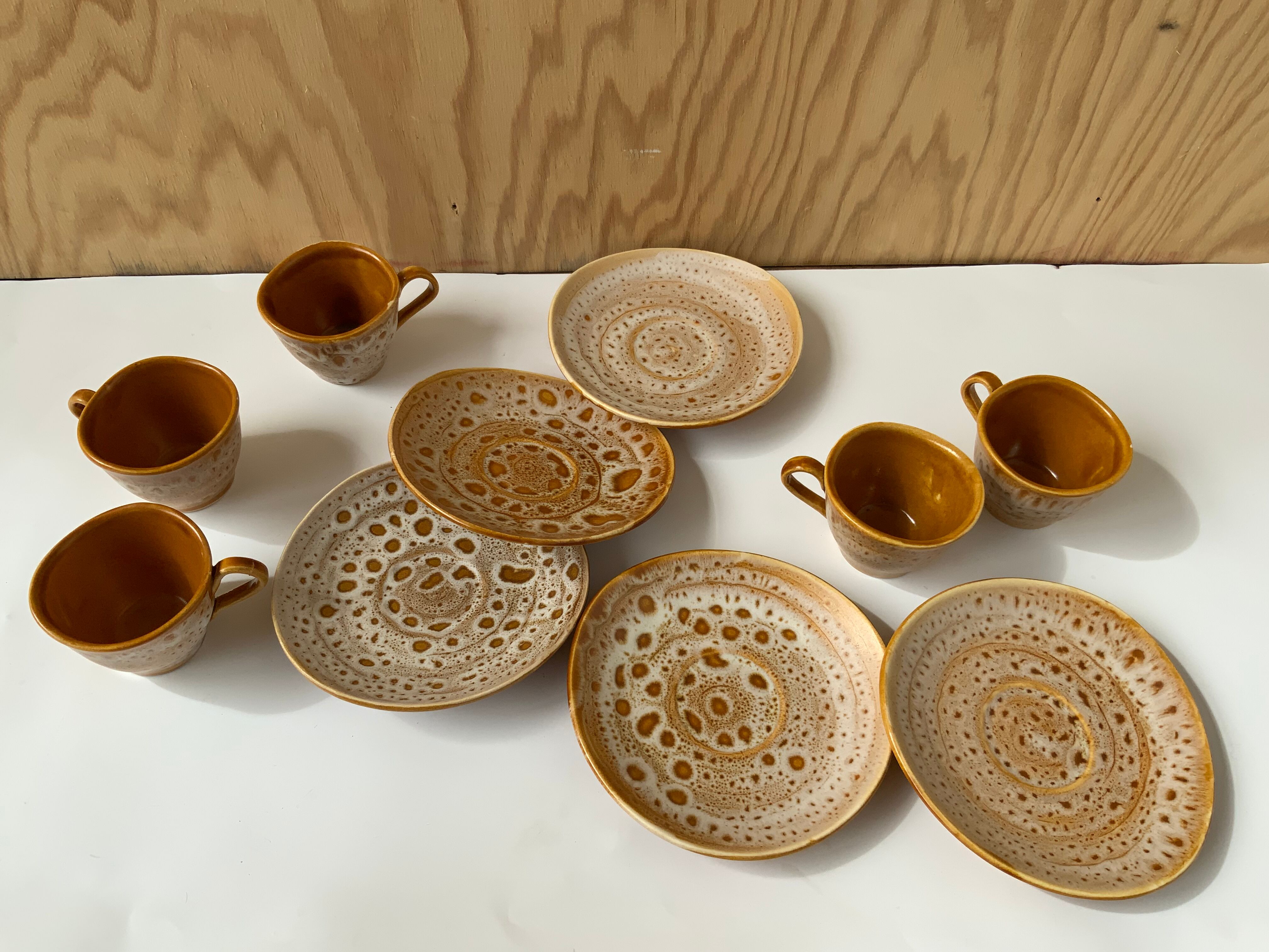 Fawn model coffee cups