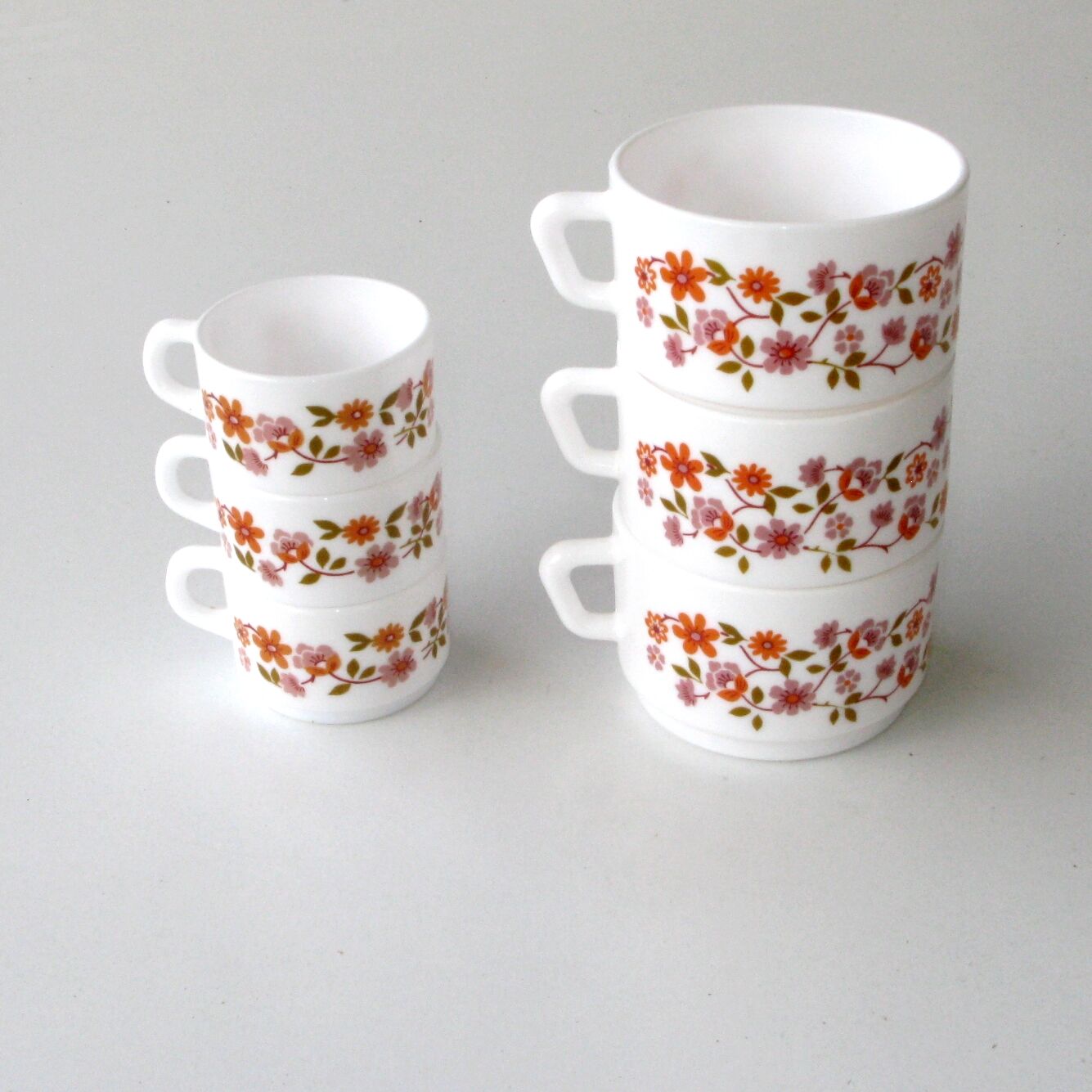 3 coffee cups and 3 lunch cups arcopal - vintage orange flower model