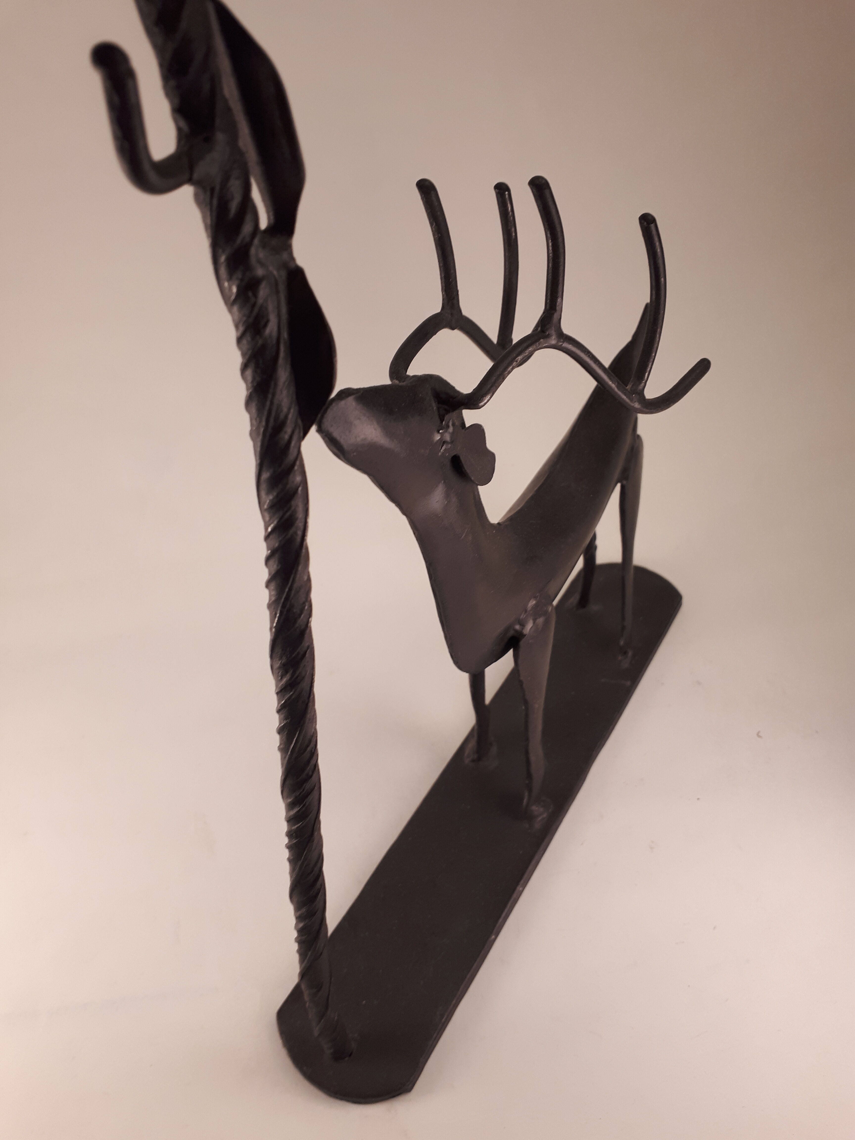 style scandinave cerf en métal brut soudé