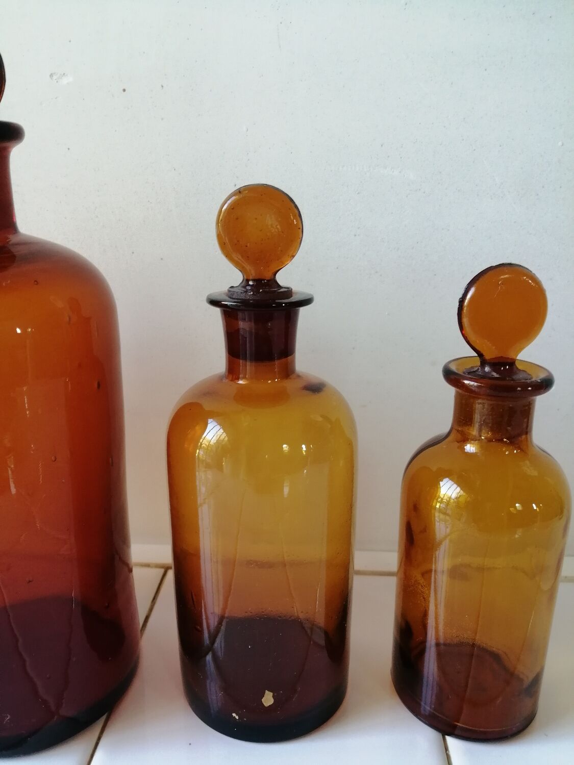 Set of 4 bottles of apothecary