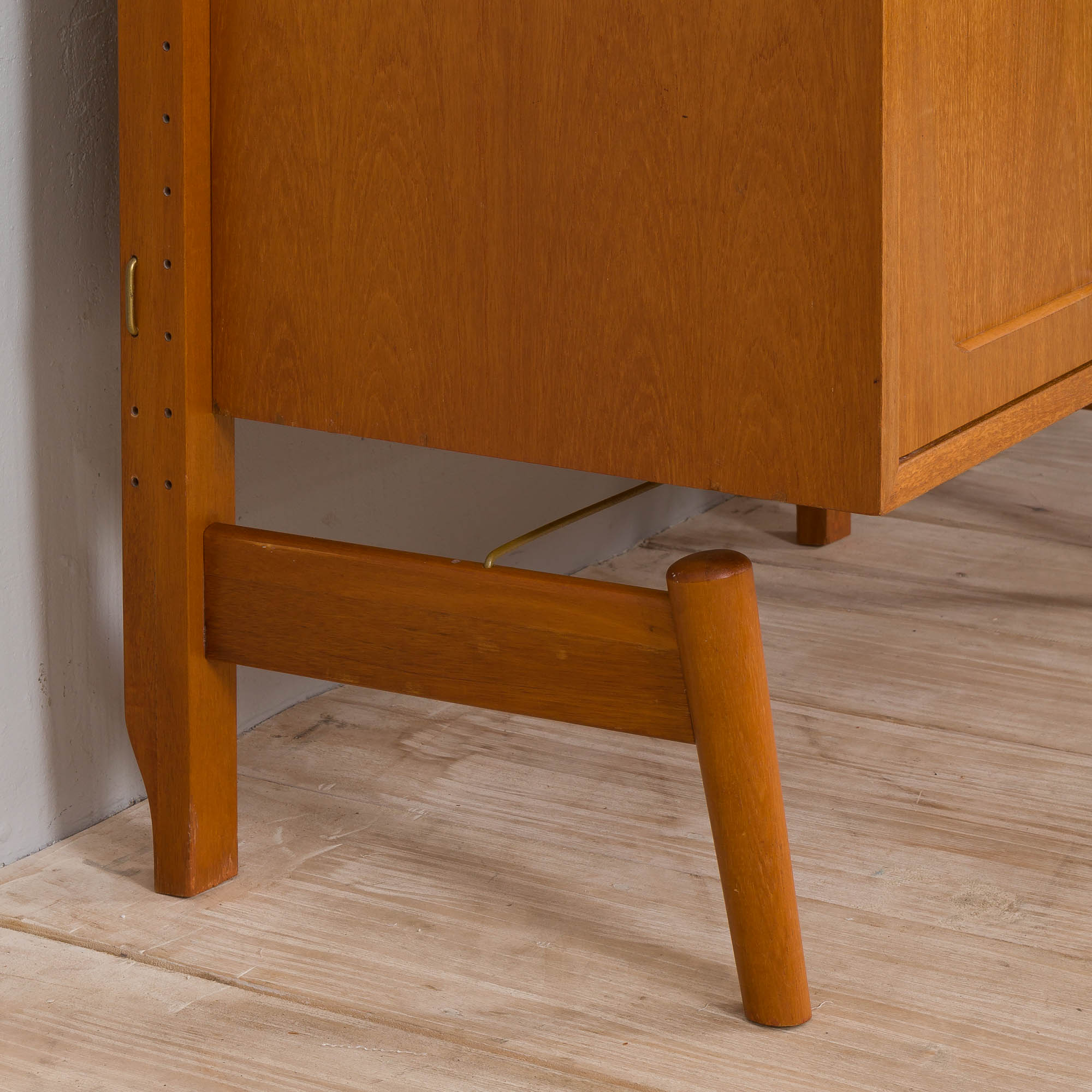 Rival 2 bay free standing teak wall unit with 3 cabinets and 3 shelves by Brodrene Jatogs Norway, Kj