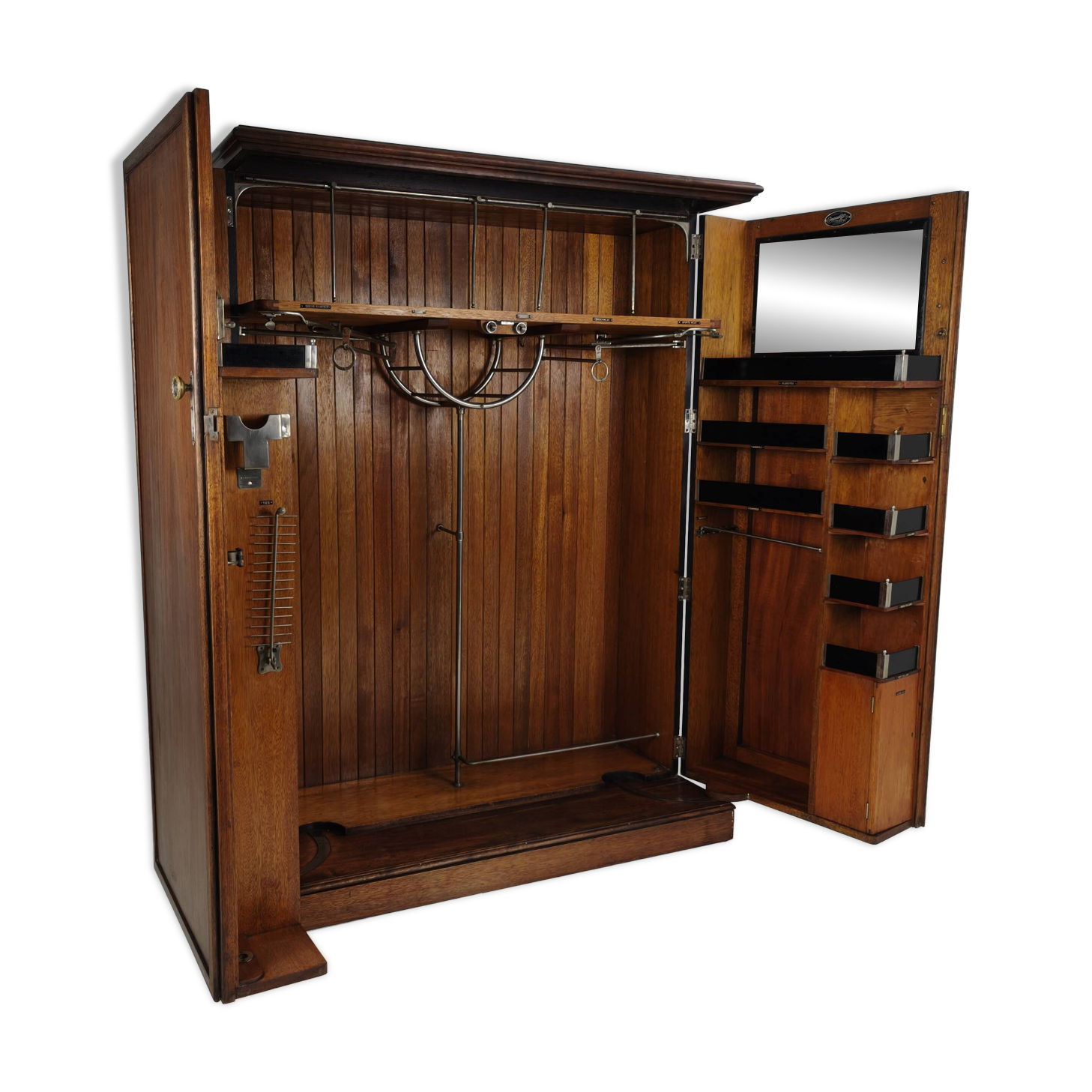 Art Deco Compacton Gentleman’s Wardrobe – 1920