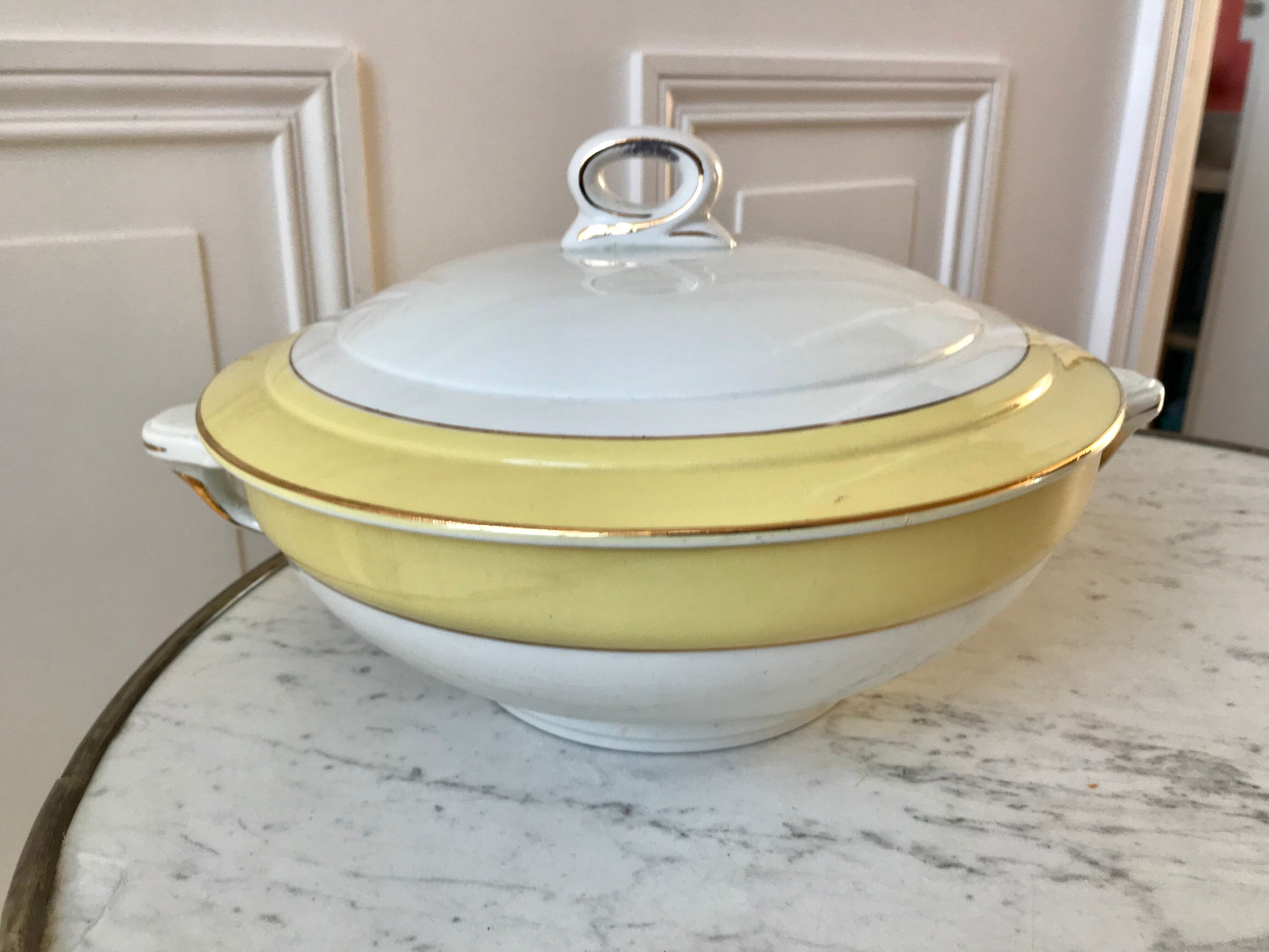 Tureen Moulin des Loups 60s yellow pastel chick