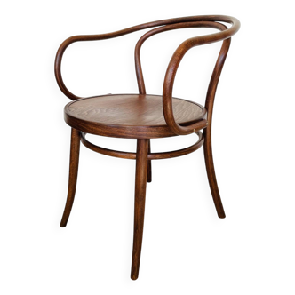 Vintage Chair by  Thonet model B9 from Czechoslovakia 1950’s