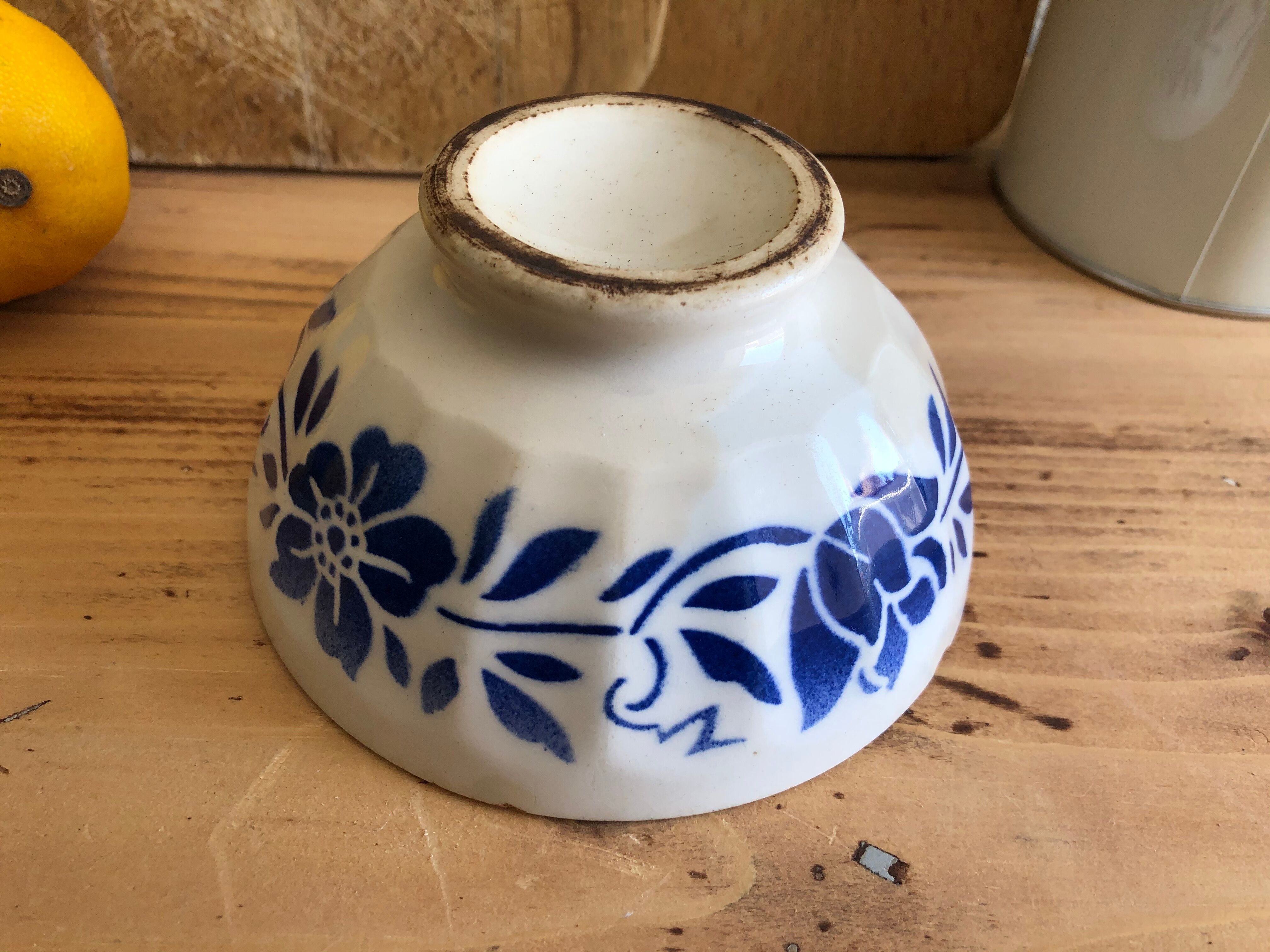 Ancient bowl Digoin blue flowers