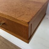 Wall console