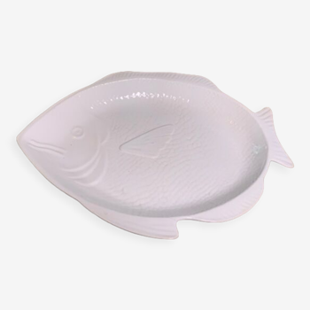 Plat de service en forme de poisson en céramique émaillée blanche