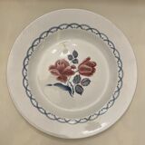 Set of two dishes