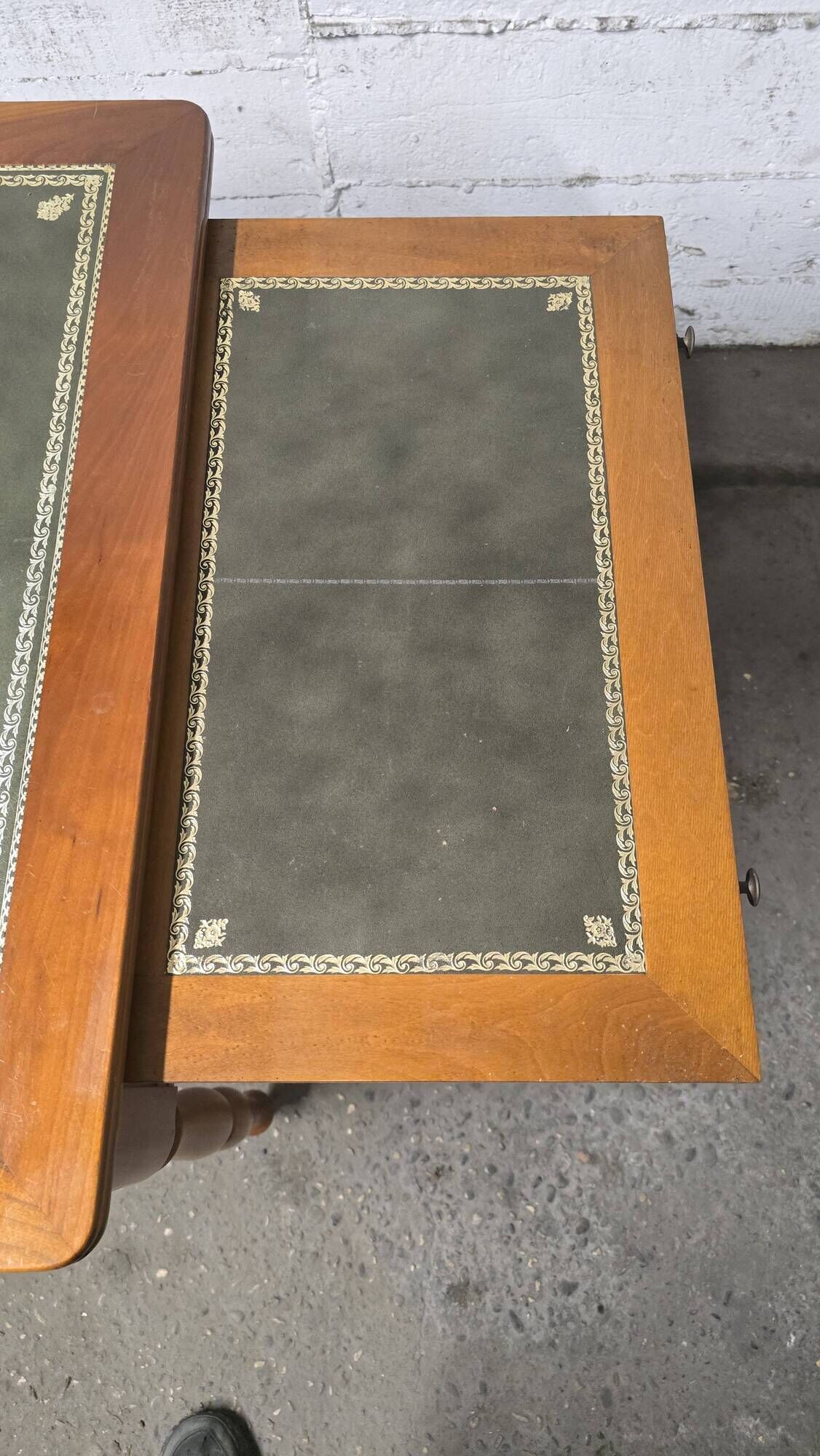 Flat leather desk, Louis-Philippe style, side pull-outs.
