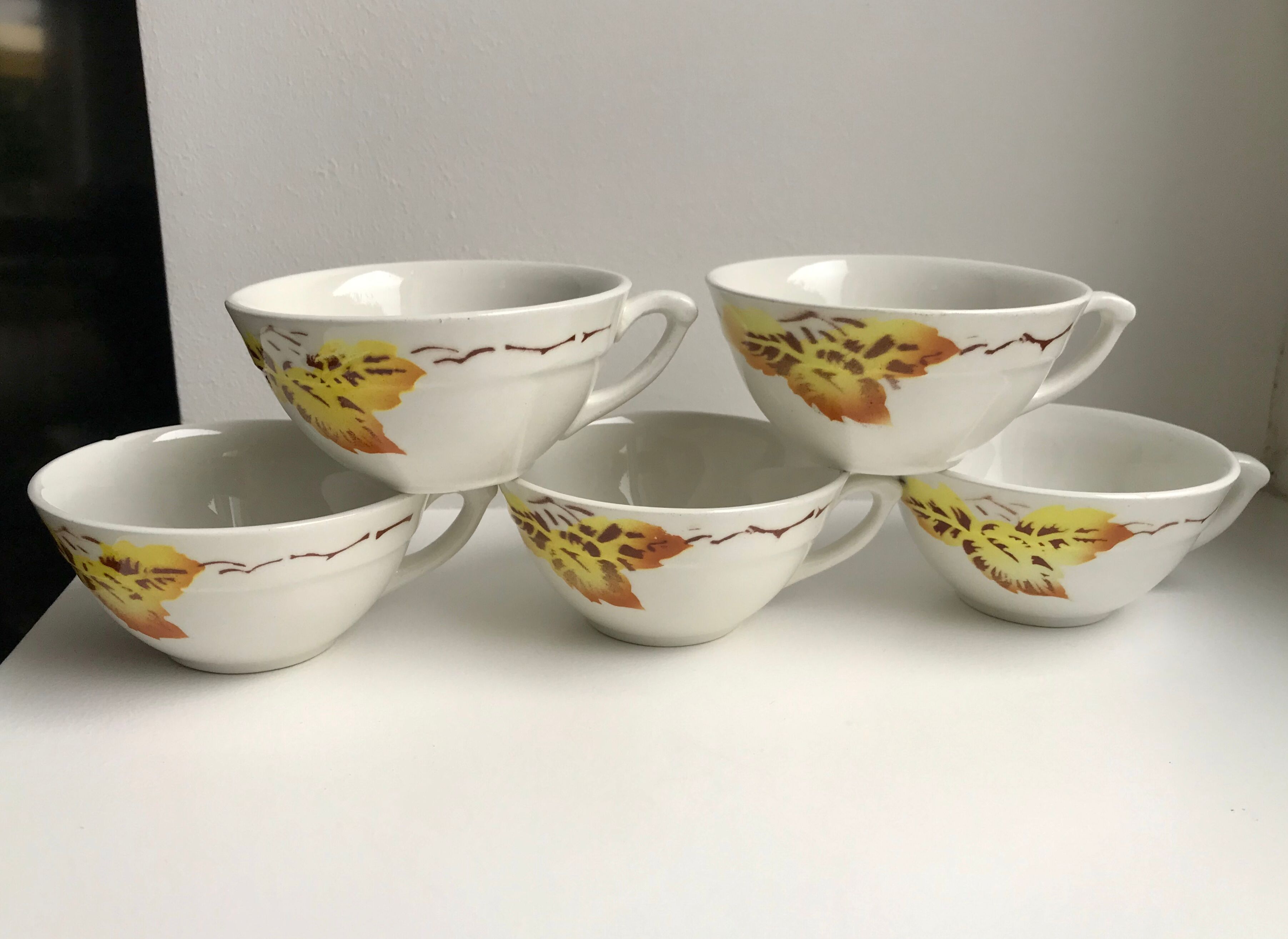 set of 5 coffee cups Badonviller 30-40s