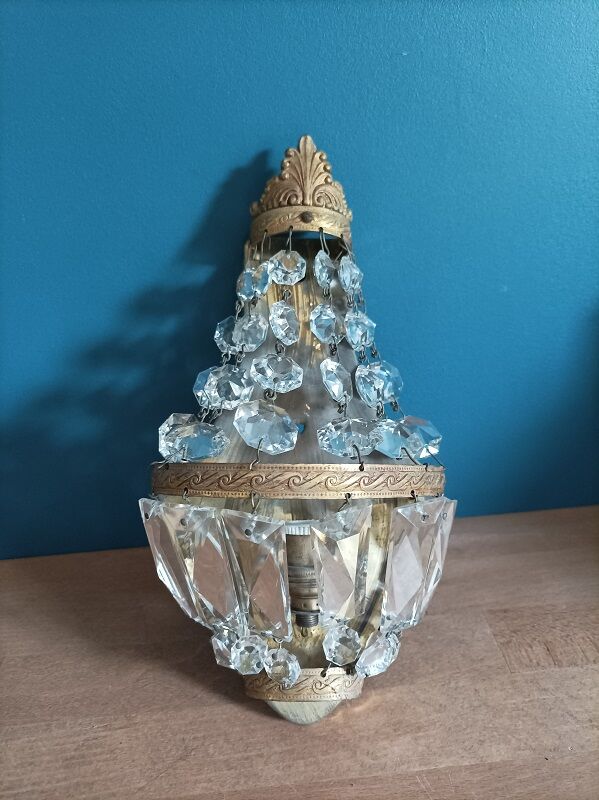 Hot air balloon wall lamp tassel crystal molded brass base dp 0523058