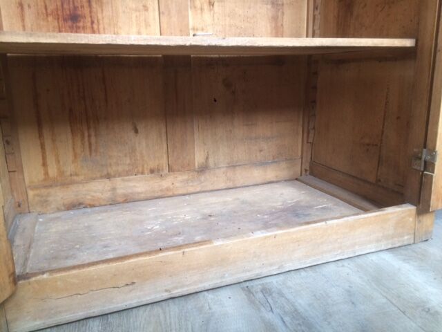 Parisian light wood buffet