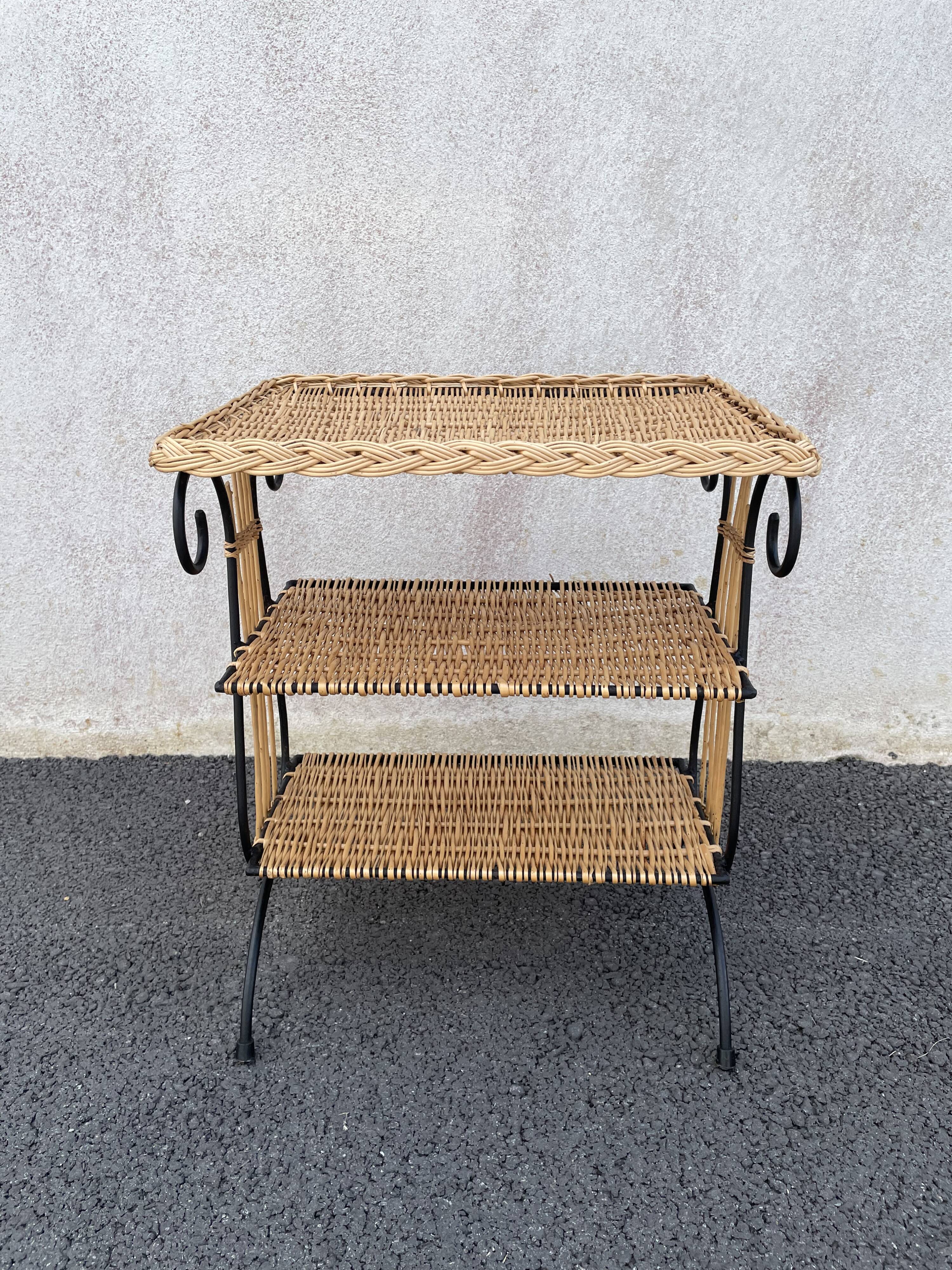 Wicker lyre side table