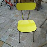 Table and chairs in 50s formica