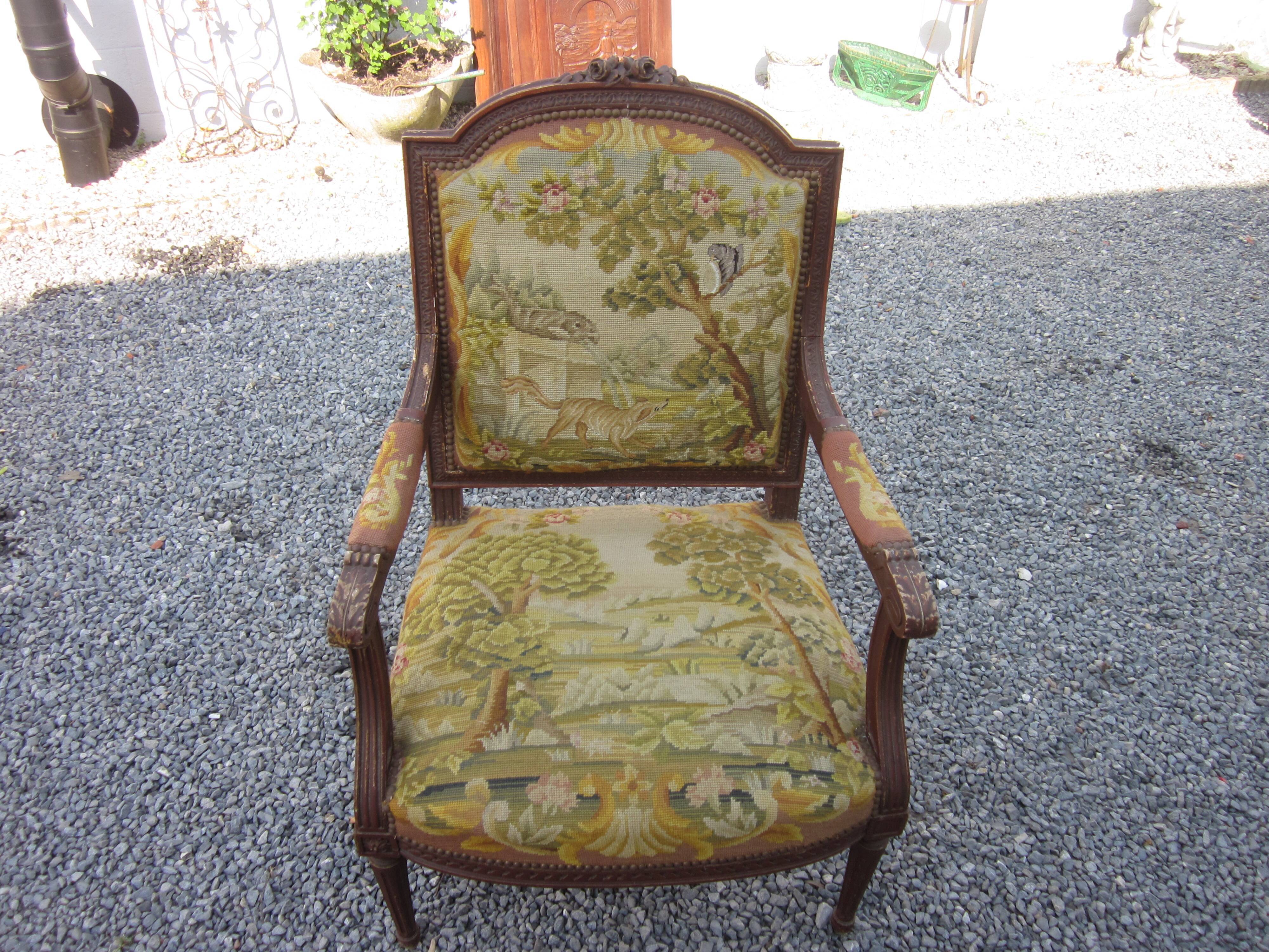 Style chair the raven and the fox