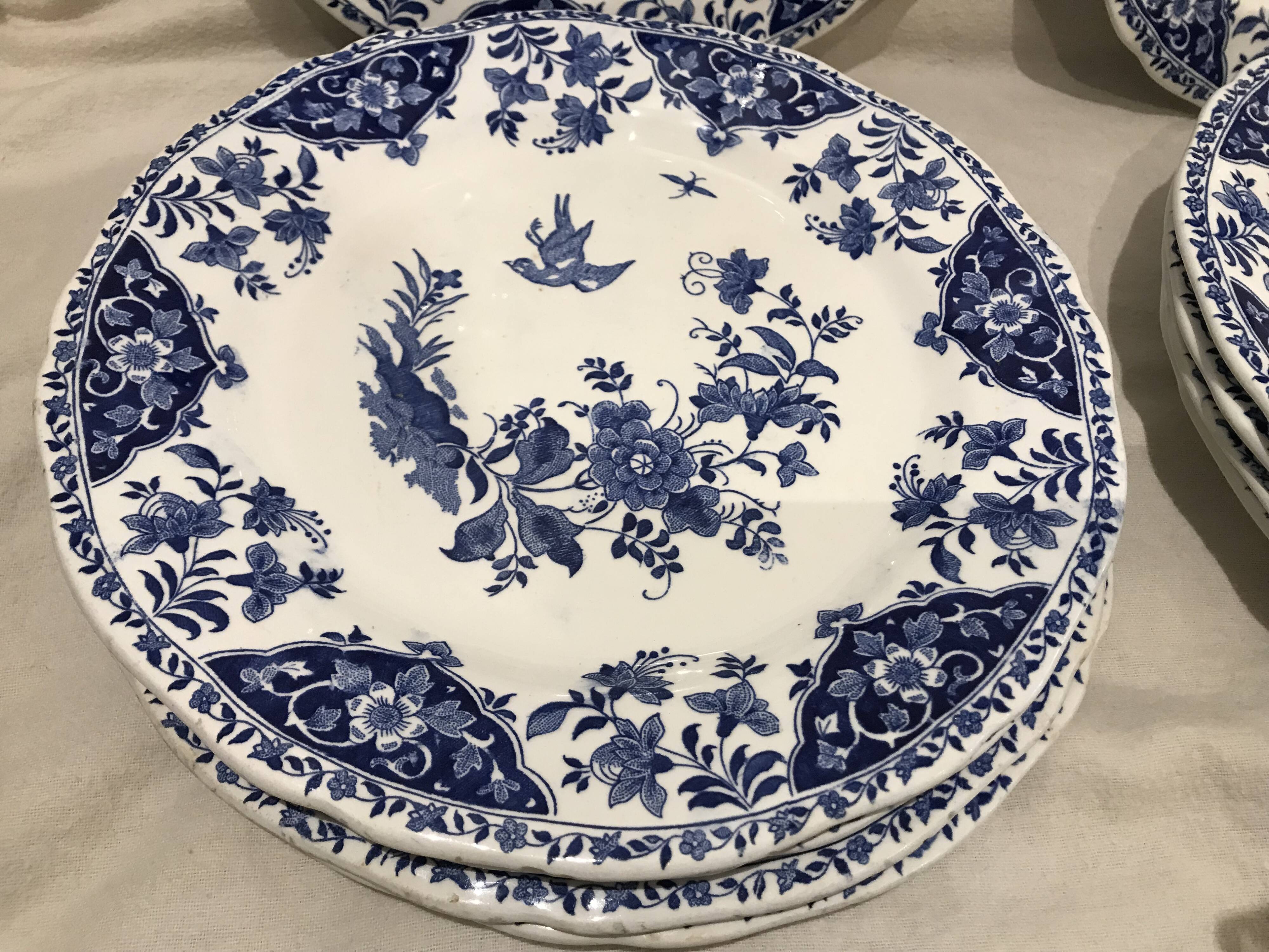Lot of 5 flat plates and 5 plates Gien 1960, blue and white hollow