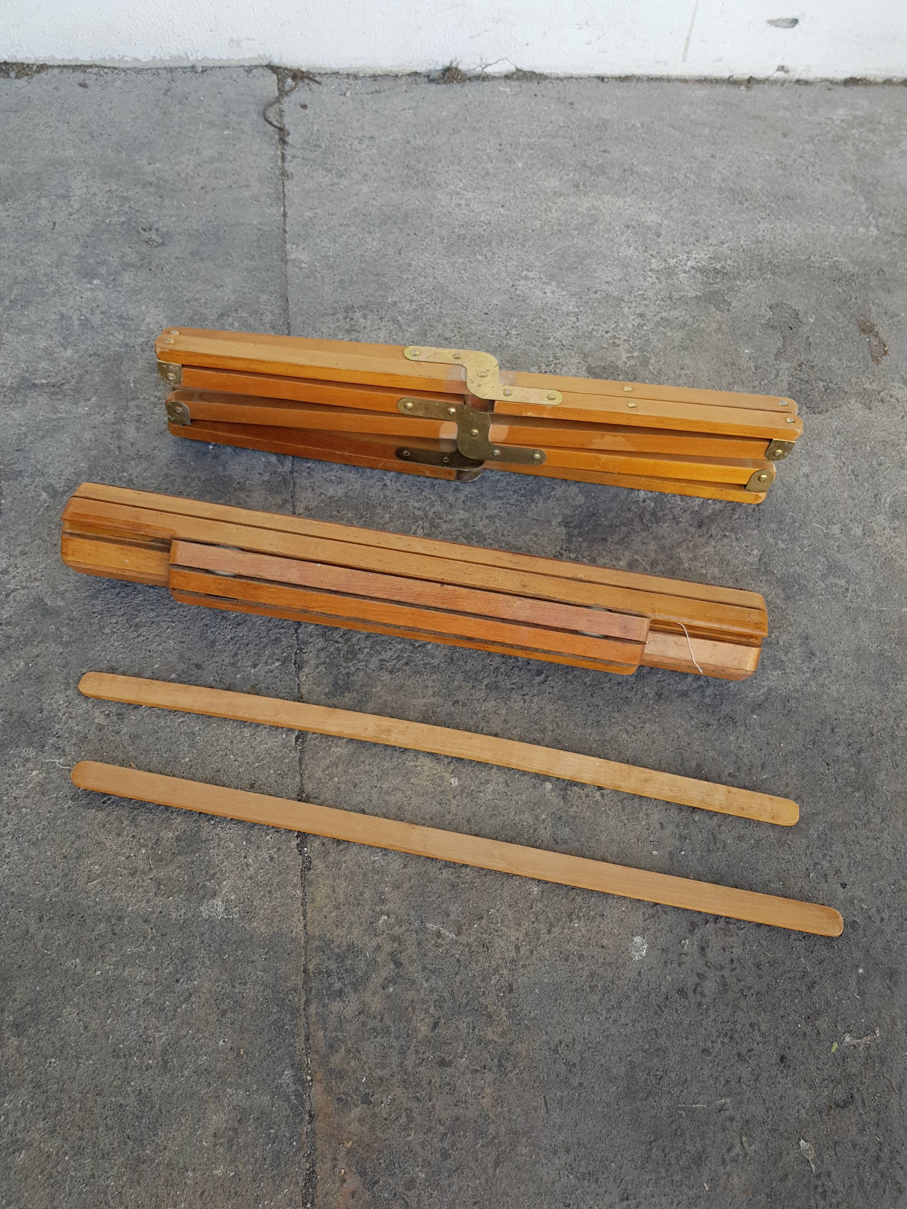 Colonniale table of travel