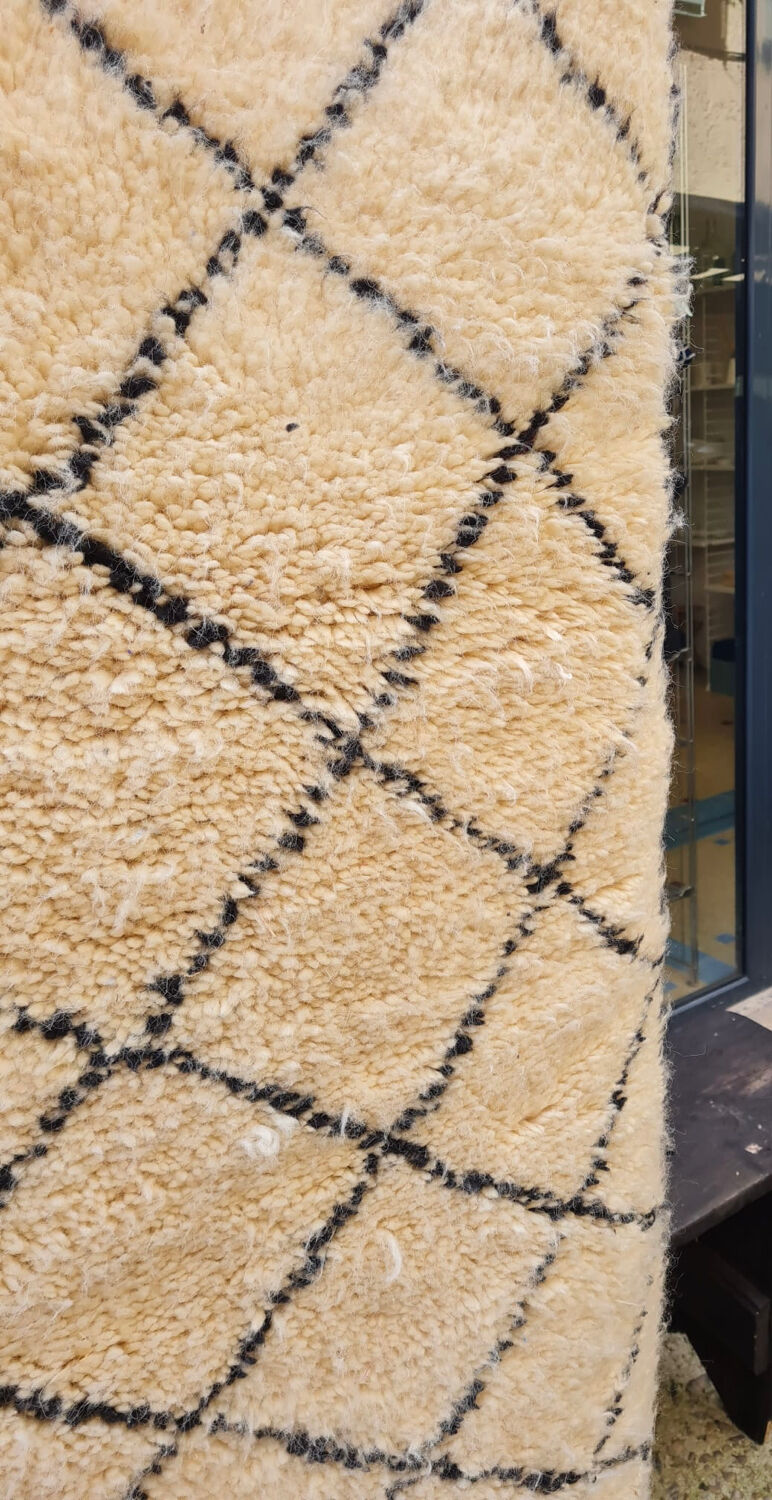 Berber wool carpet 90x151cm