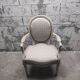 Lot de 2 fauteuils médaillon style Louis XVI