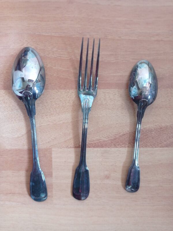 Set De Couverts En Argent - Argenterie