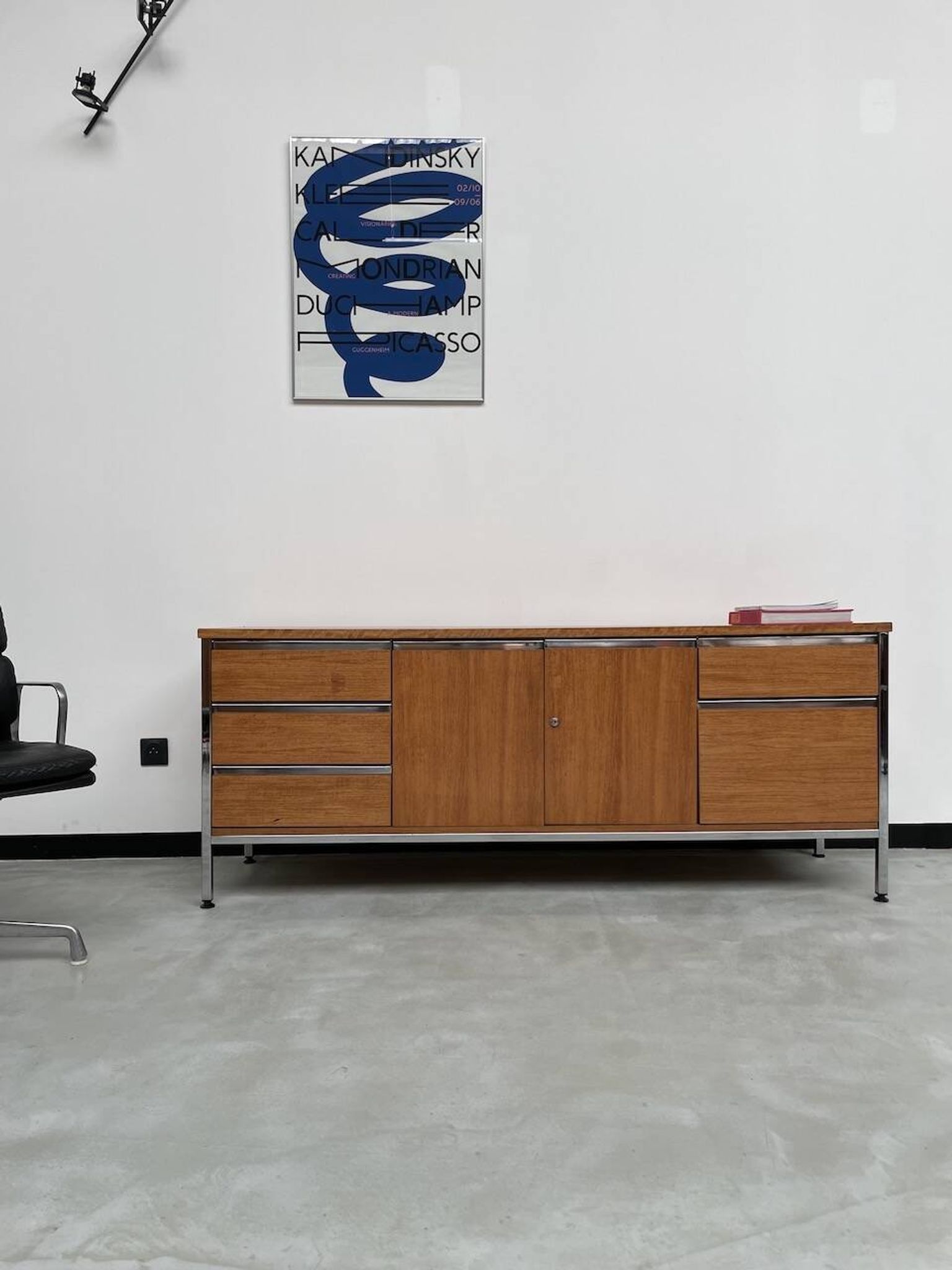 1960s modernist enfilade