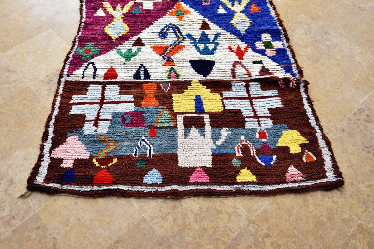 Moroccan Berber carpet Boucherouite 273 x 124 cm Excellent condition