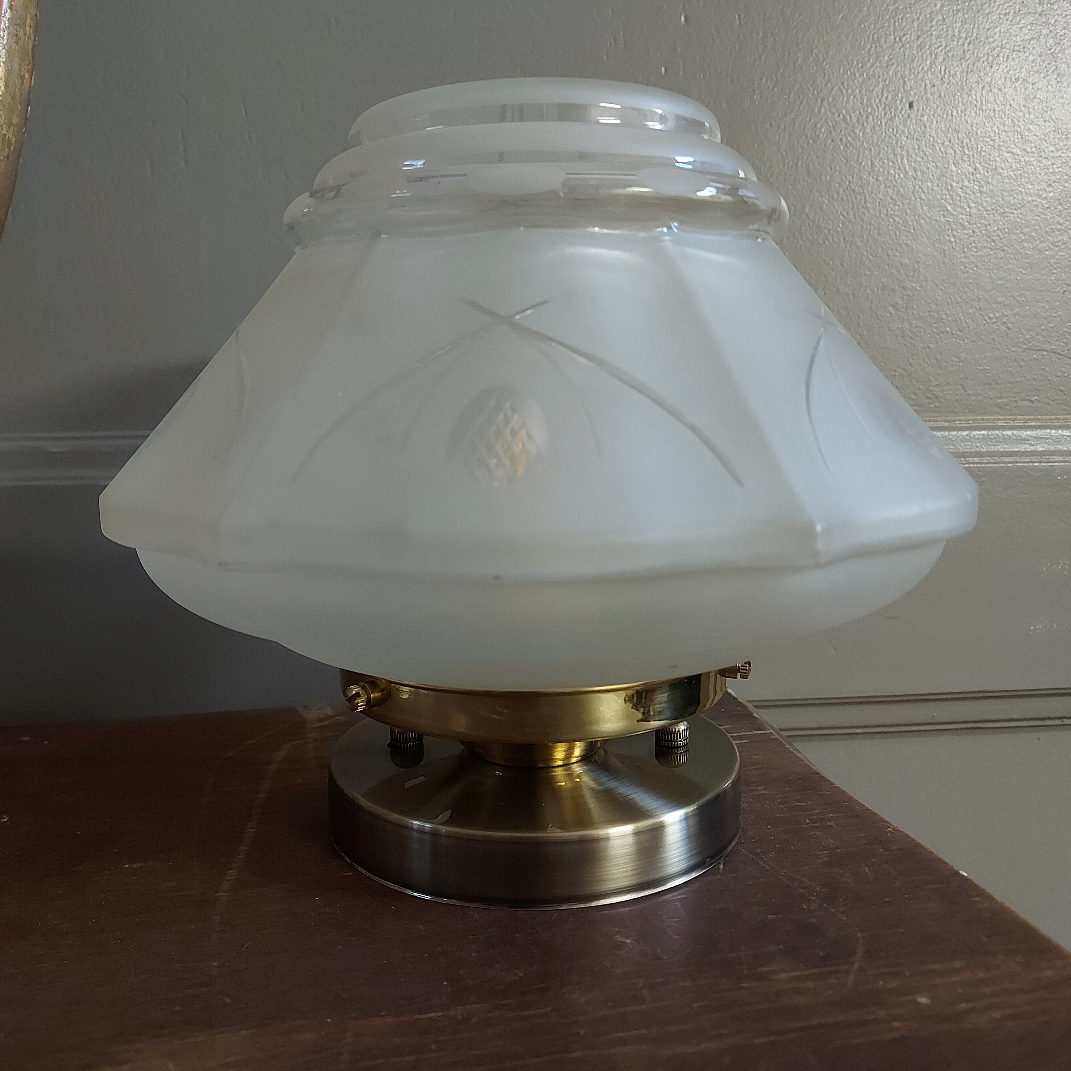 White art-deco lamp