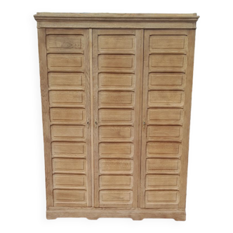 Armoire de notaire