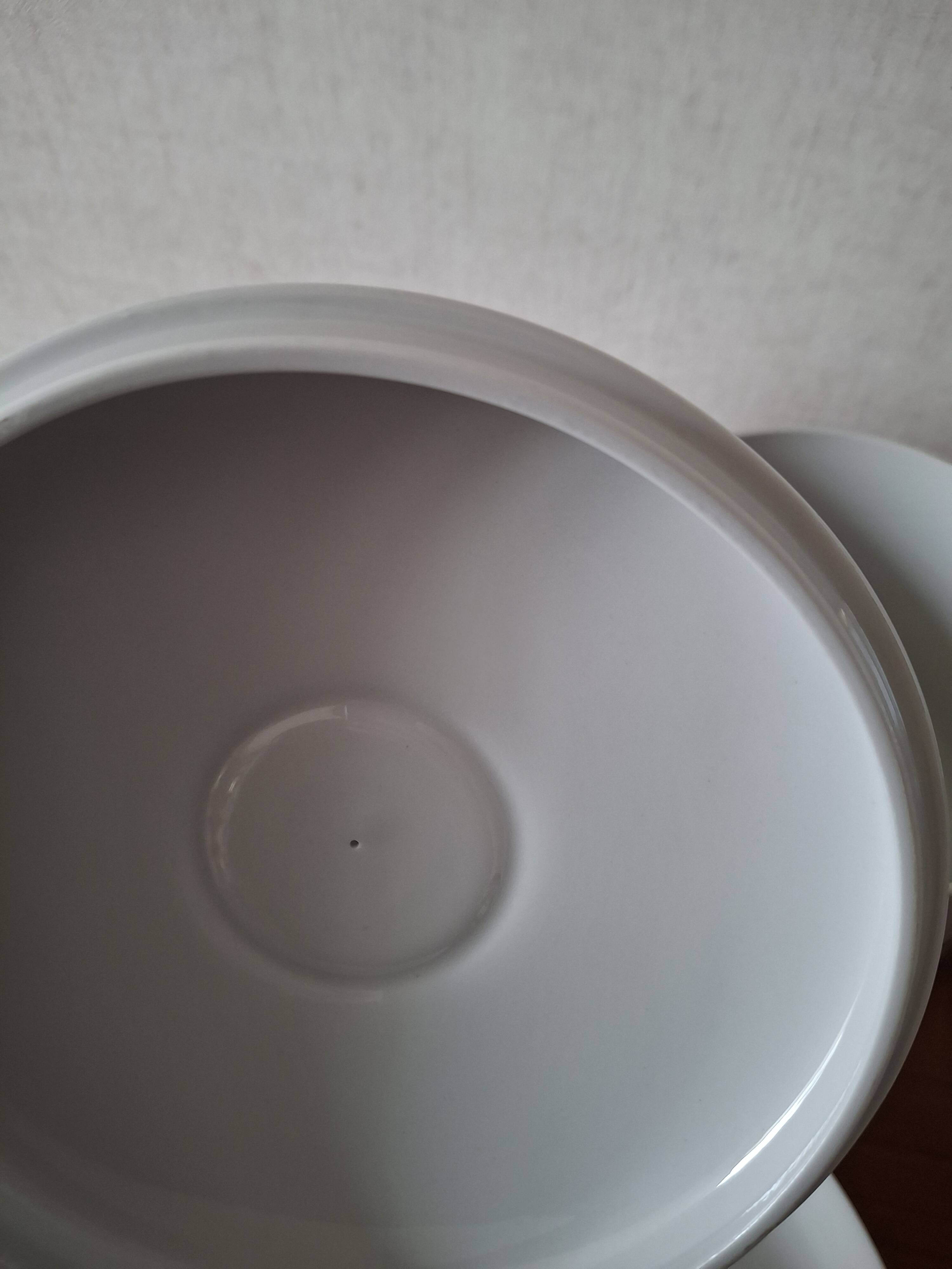 Vintage table service in Italian porcelain "Royal" with floral decoration.
