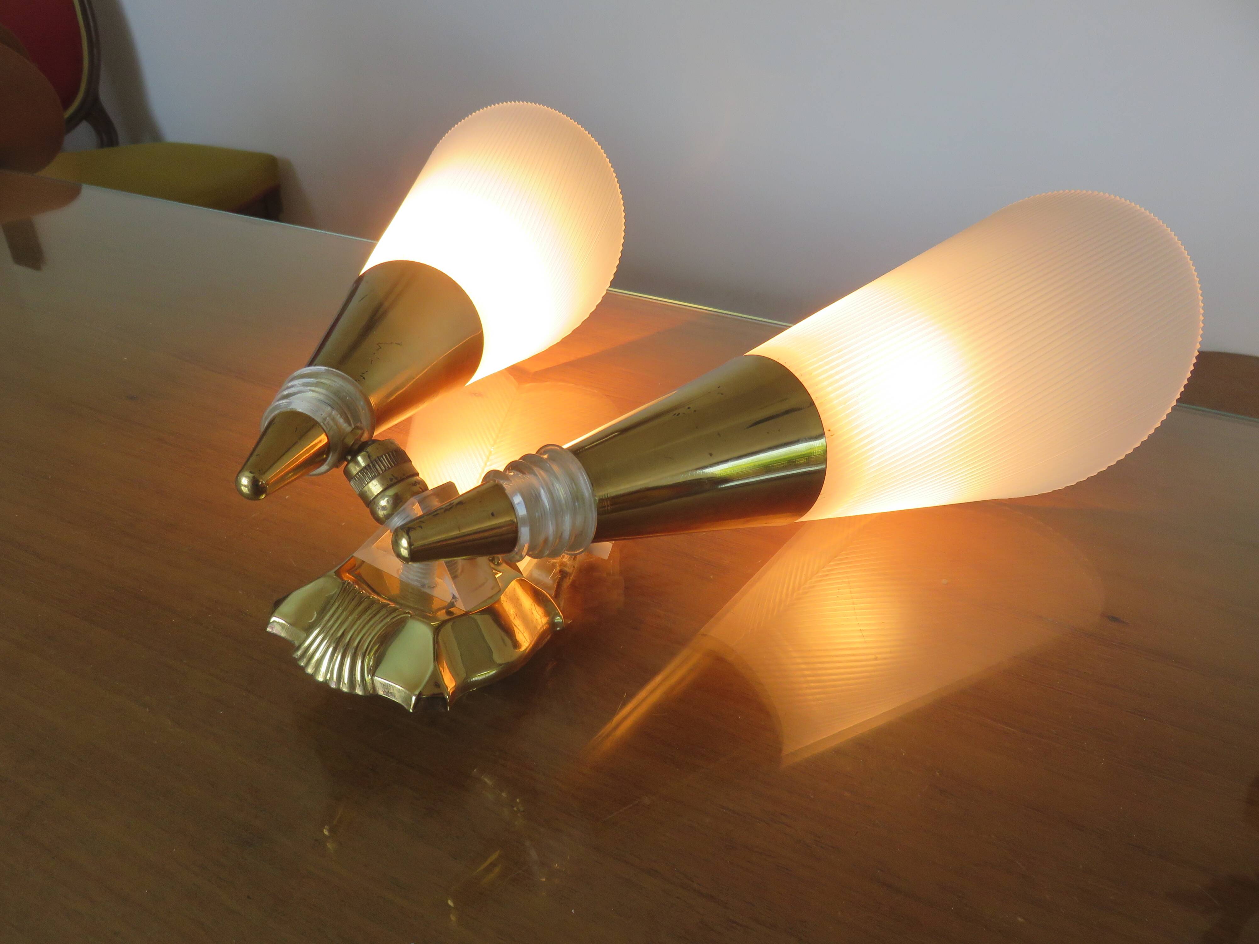 Double wall light in perspex and gold metal from the 50s and 60s.