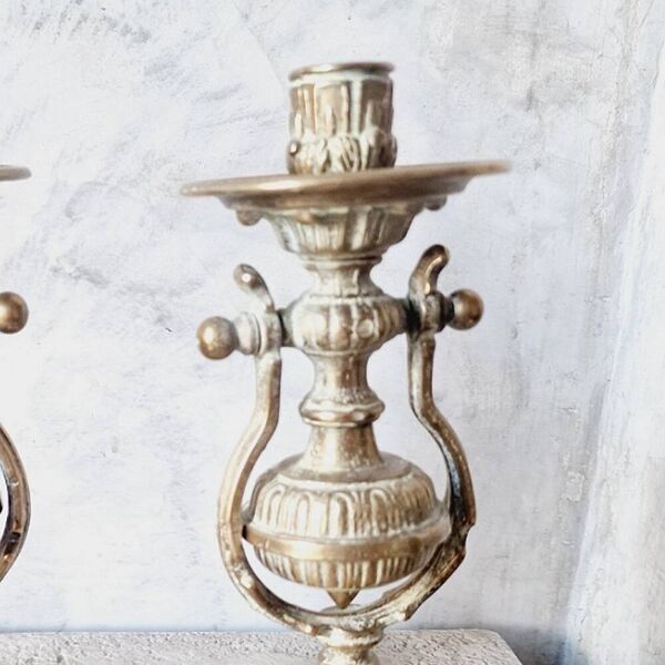 Anciens bougeoirs de bateau en bronze