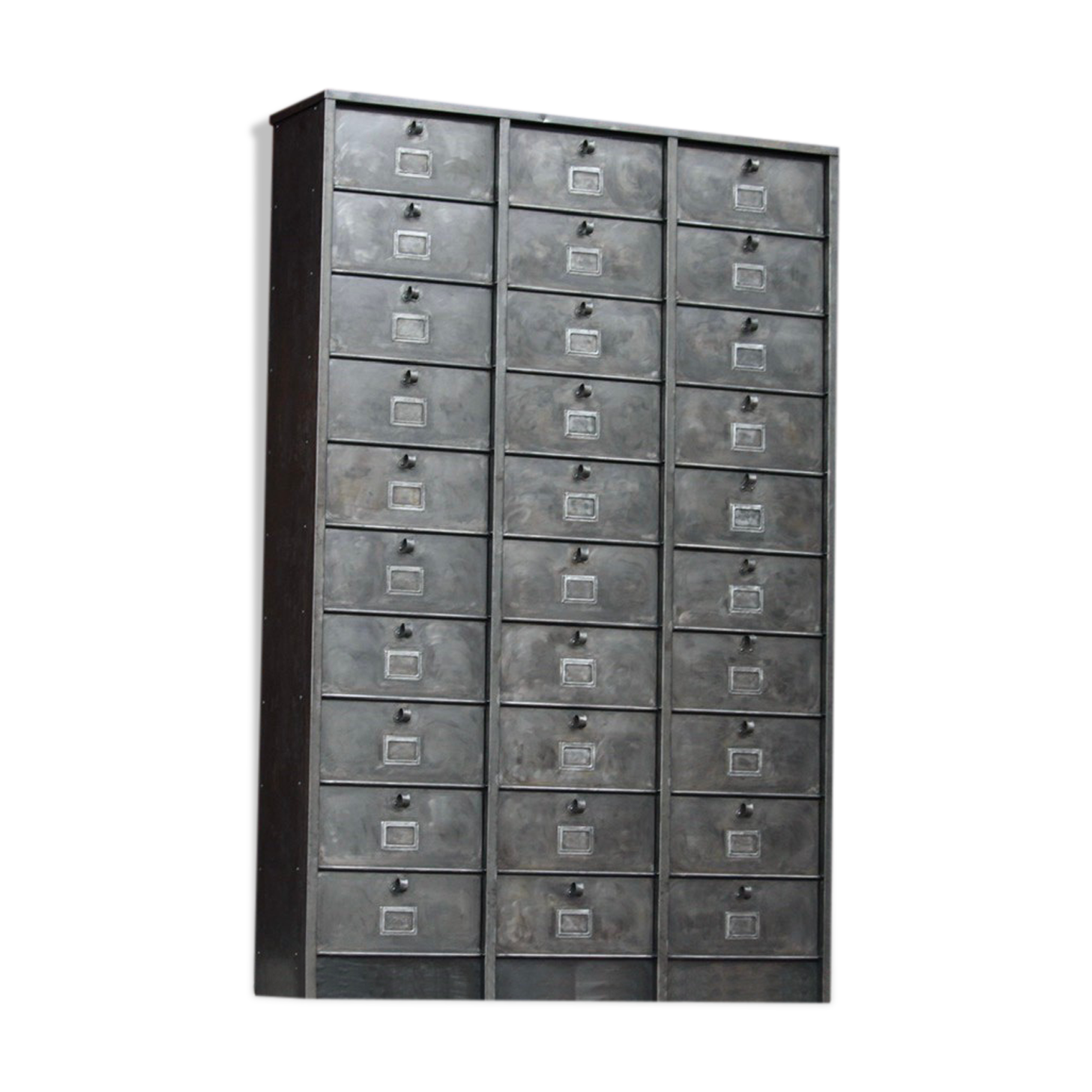 Strafor locker 30 valves