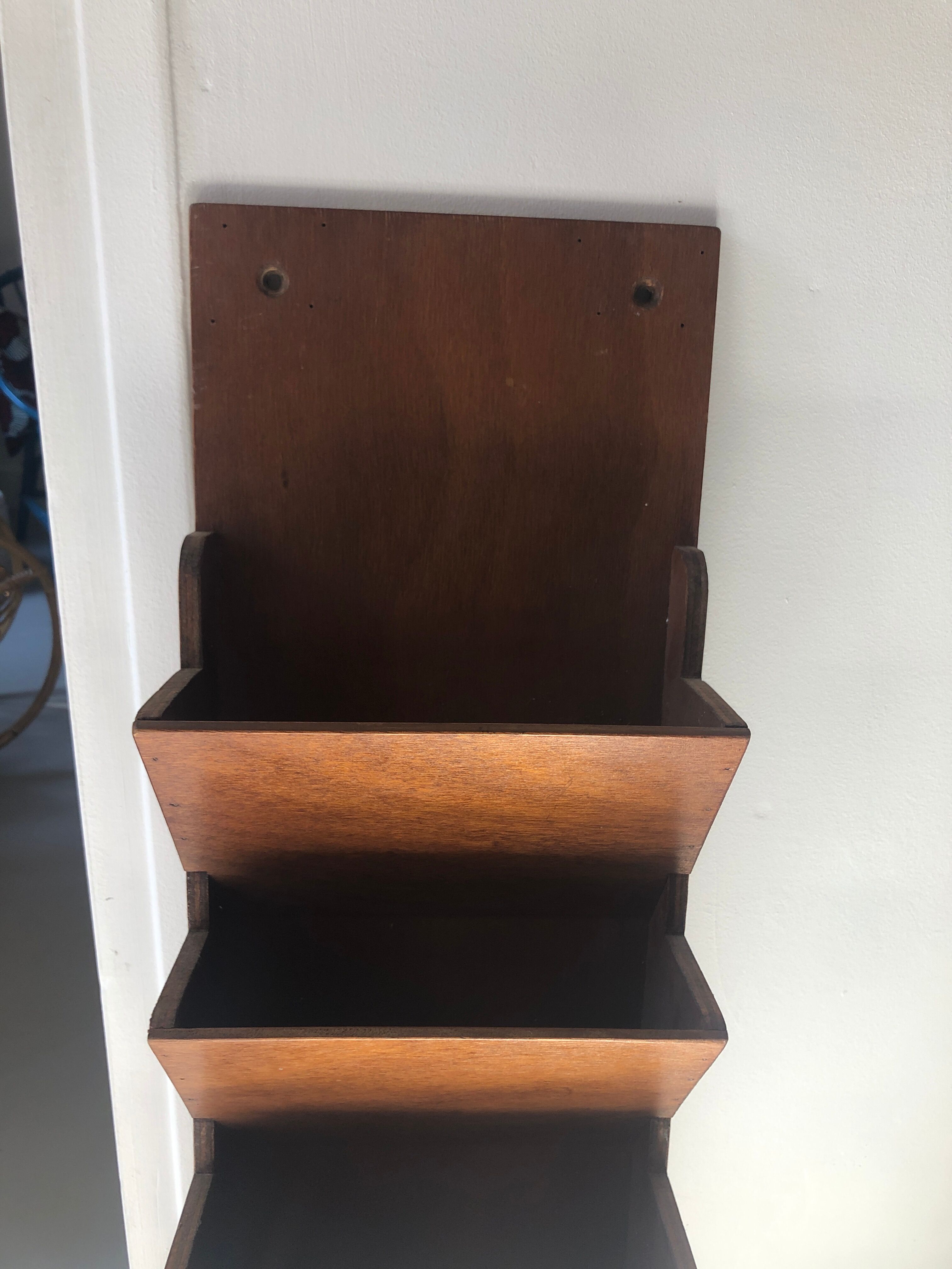 Letter holder / sorter