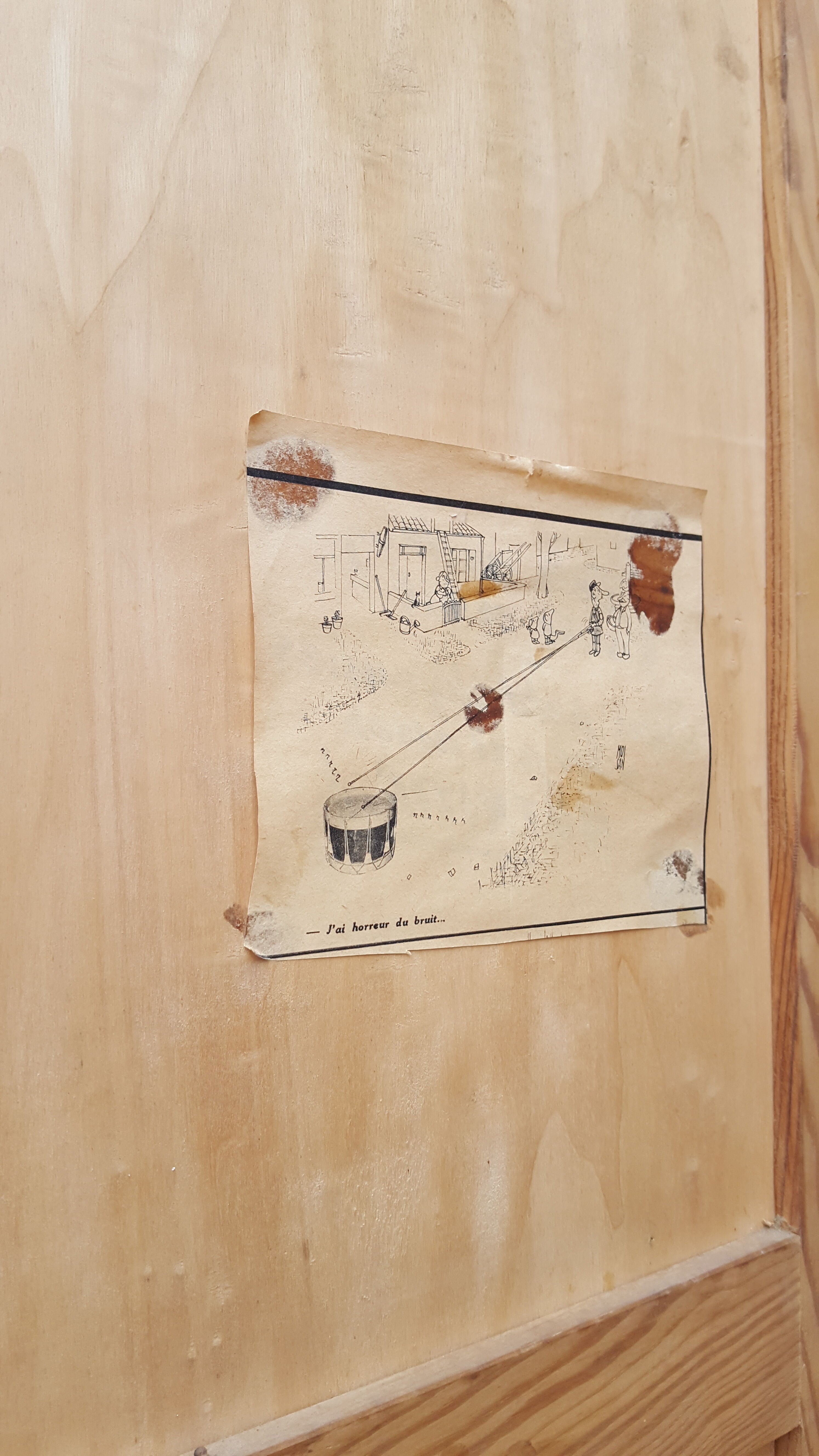 Cabinet typical of paris blue grey