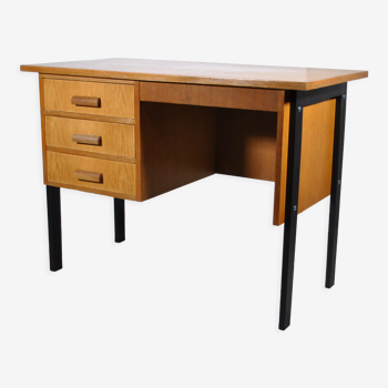 Oak desk 1970