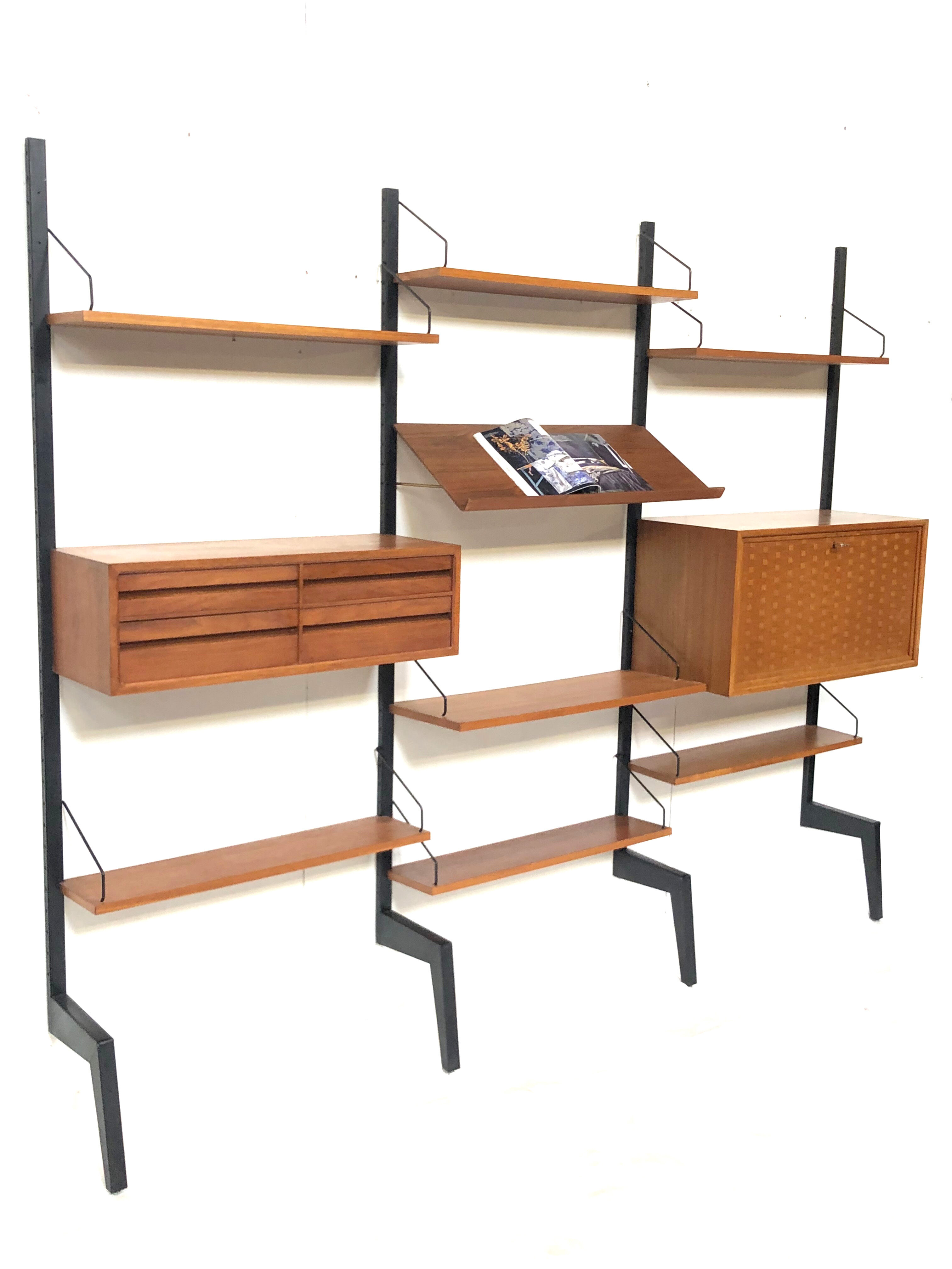 Poul Cadovius Royal System wall system