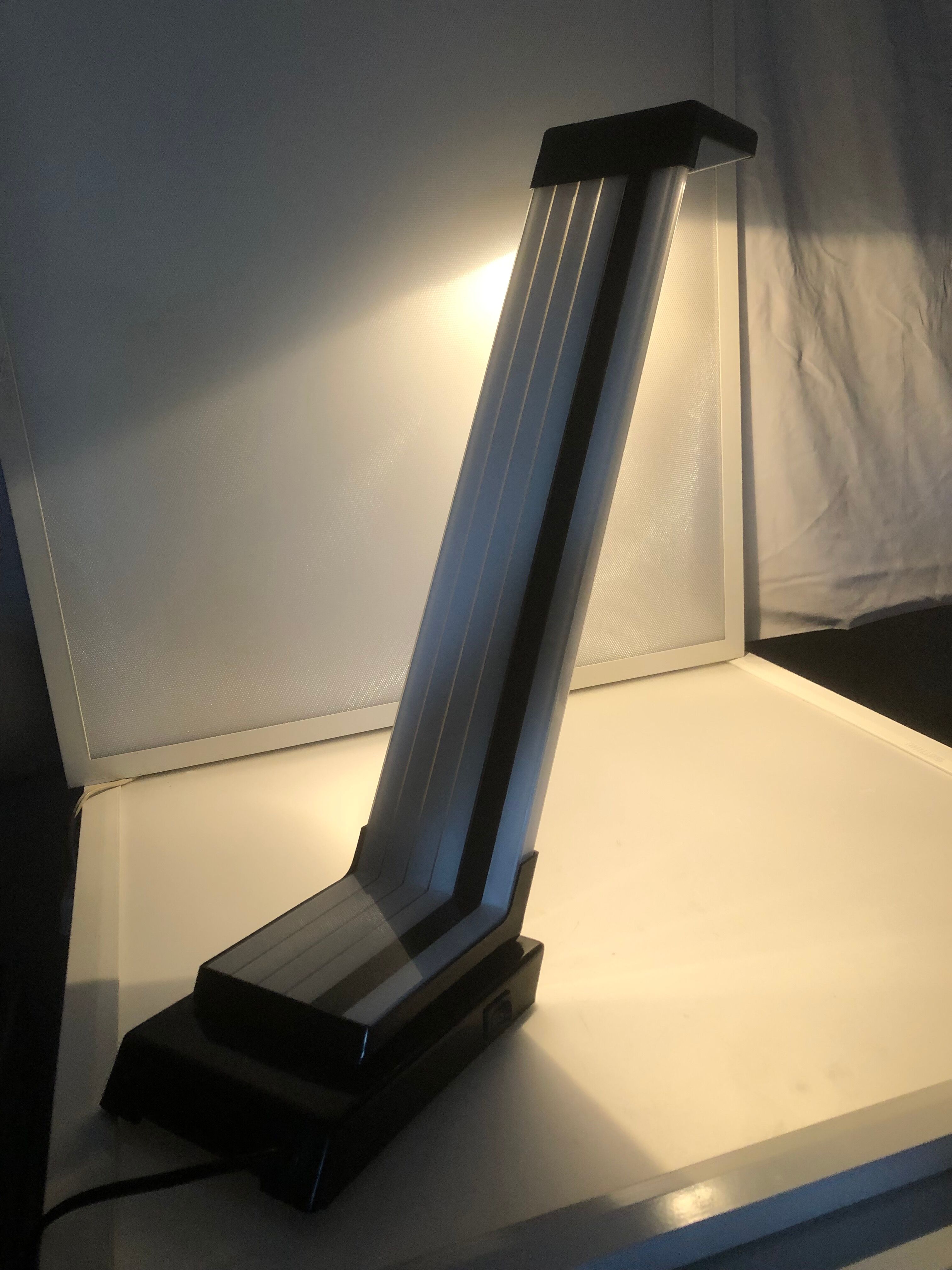Designer desk lamp jd azner 1980