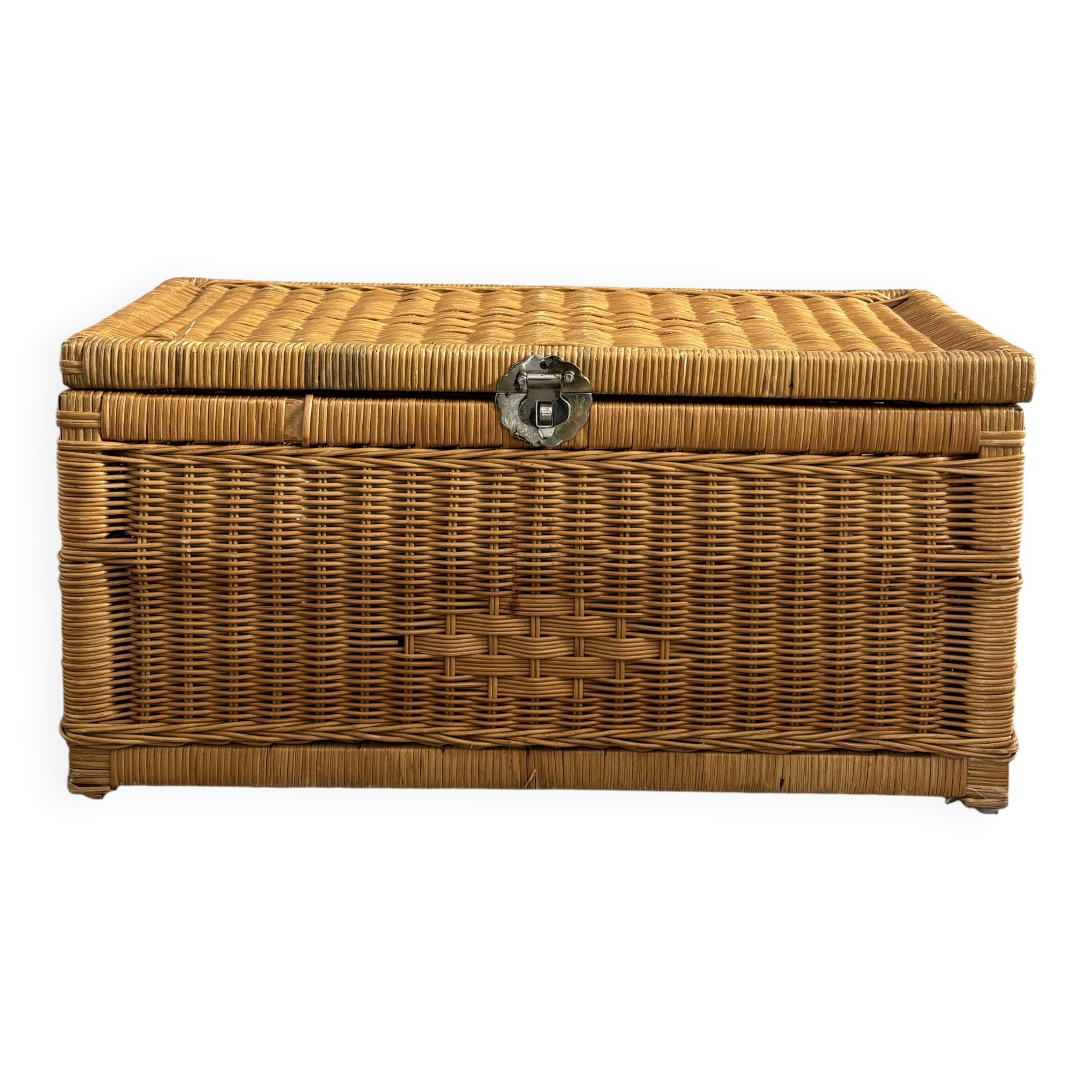 Rattan chest