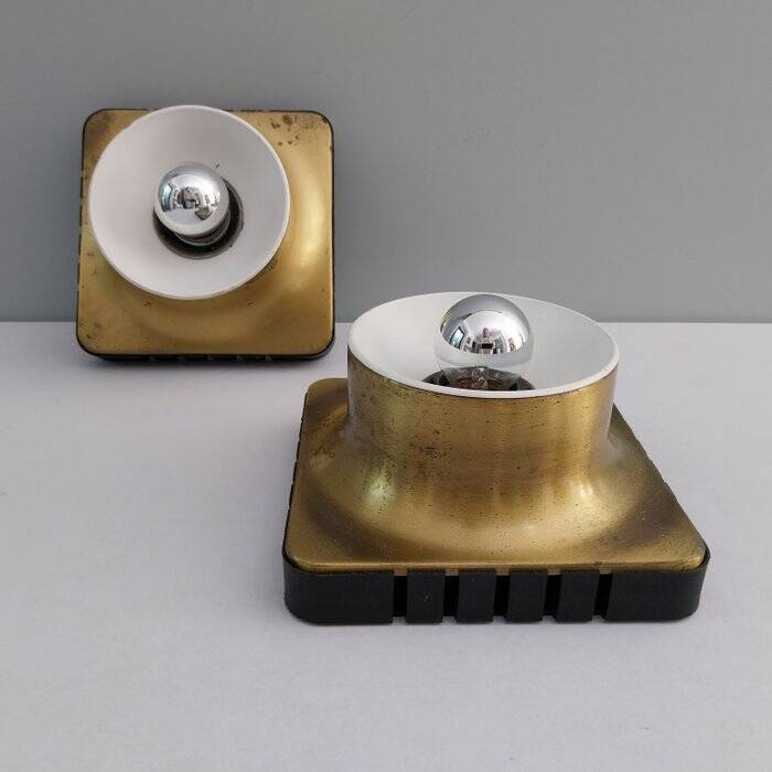 Pair of Italian wall lights from the 70s