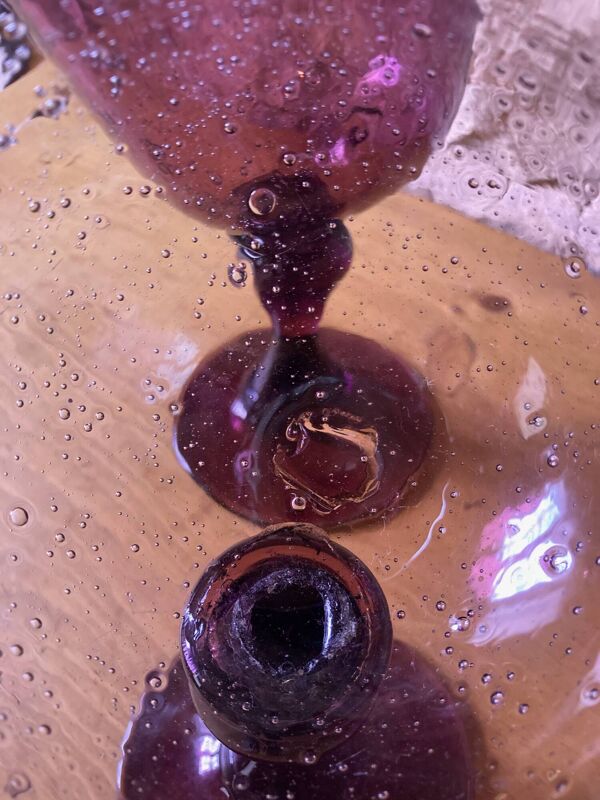 Duo de coupes en verre bullé teinté violet