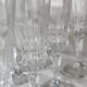 8 coupes à champagne vintage en verre pressé