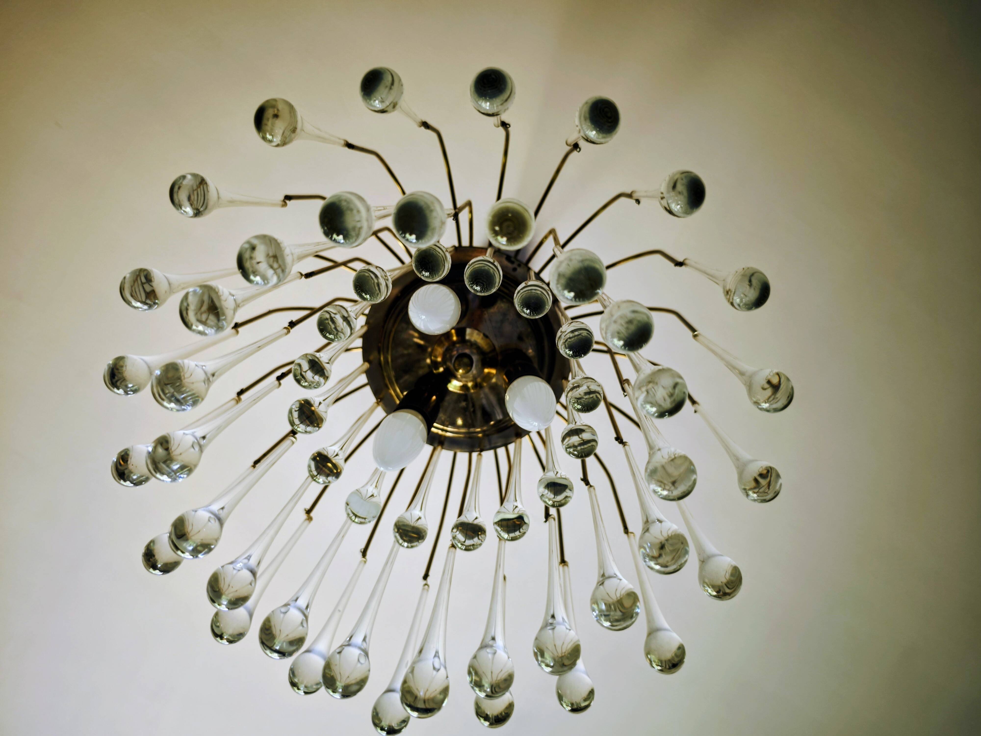 Vintage Italian cascade chandelier from the 1970s.