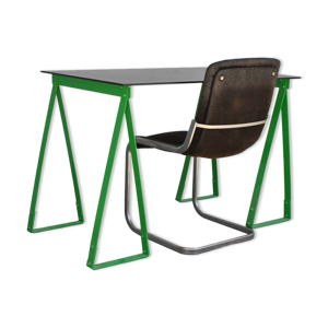 Bureau à trépieds des années