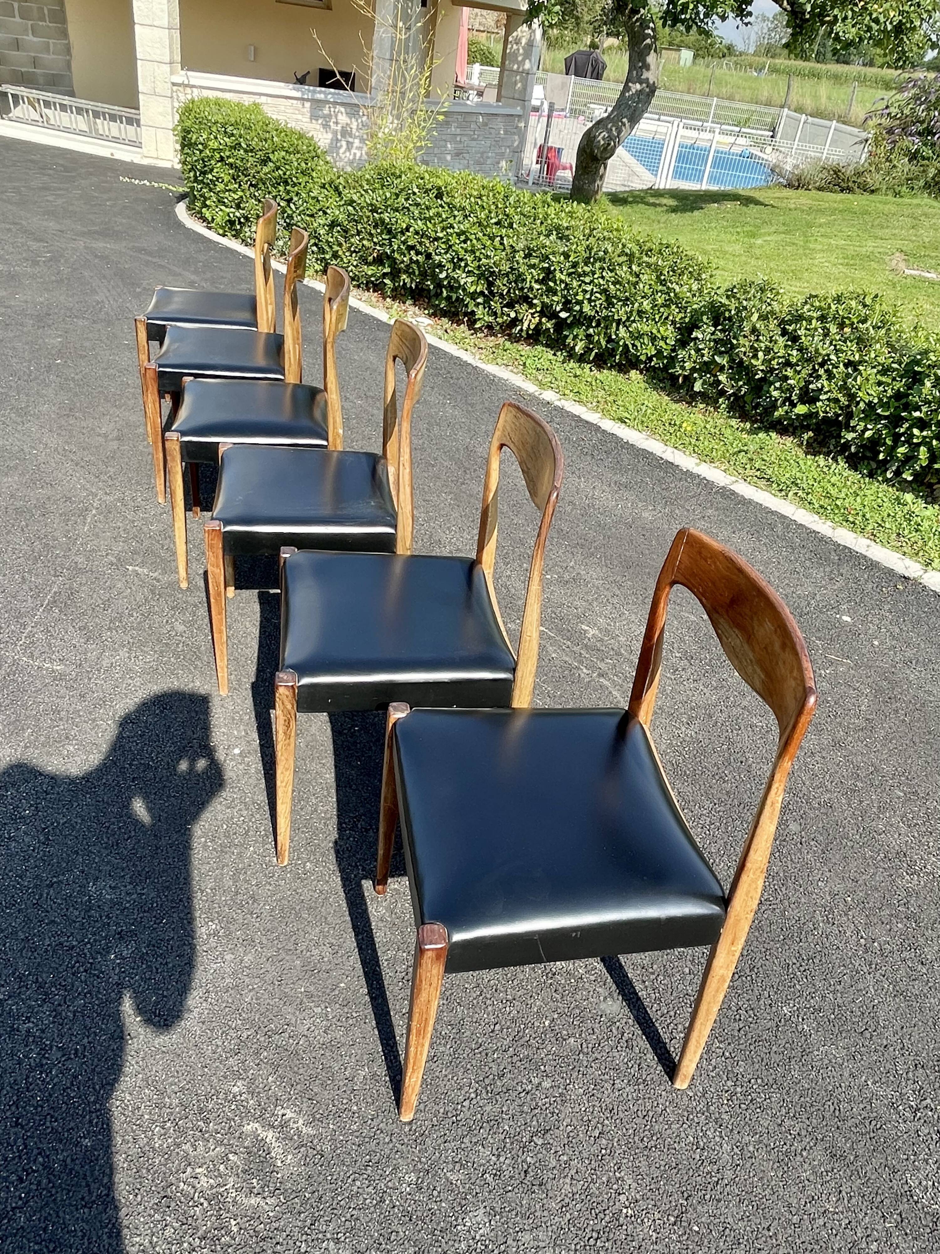 Chaises distribuées dans les années 70 par Roche Bobois