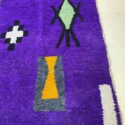 Off-white Moroccan rug with colorful patterns, 250cm x 150cm