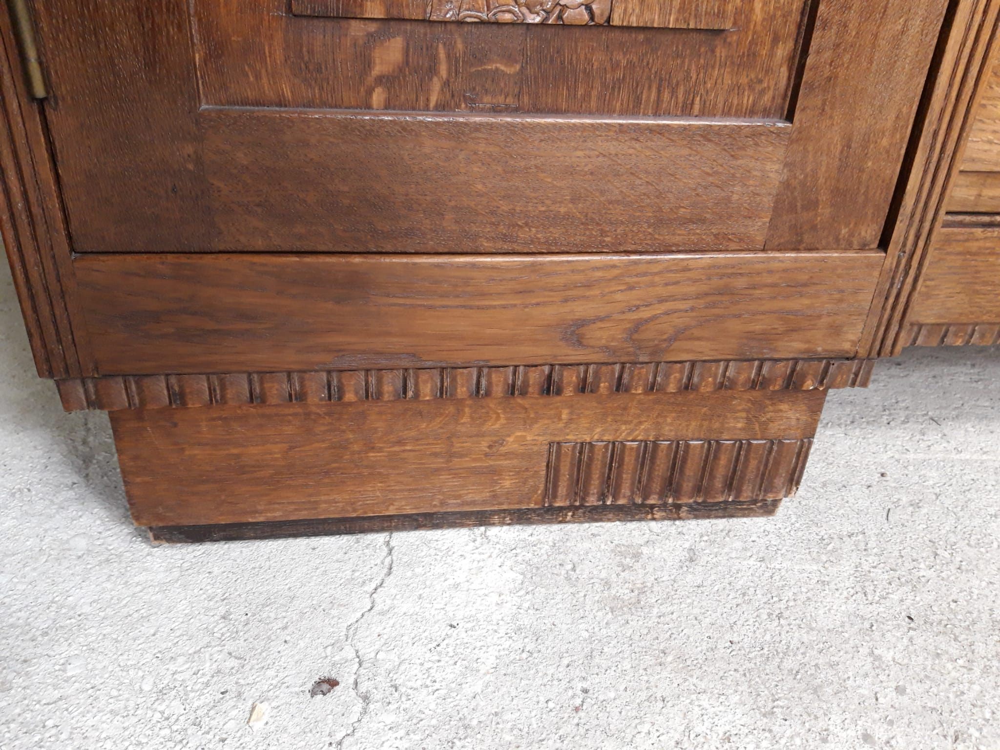 Vintage art deco cabinet with mirror